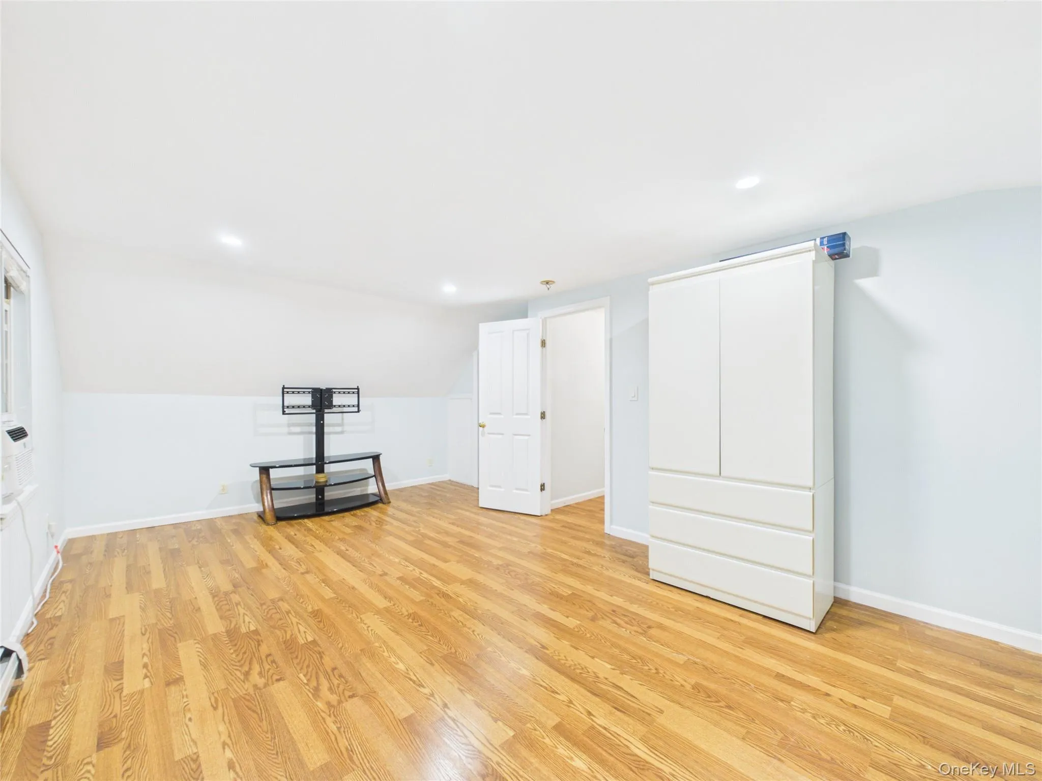 39 Croyden Lane, Oyster Bay, NY, 5 Bedrooms Bedrooms, 8 Rooms Rooms,2 BathroomsBathrooms,Residential,For Rent,Croyden,0,1058738 39 Croyden Lane, Oyster Bay, NY, 5 Bedrooms Bedrooms, 8 Rooms Rooms,2 BathroomsBathrooms,Residential,For Rent,Croyden,0,1058738
