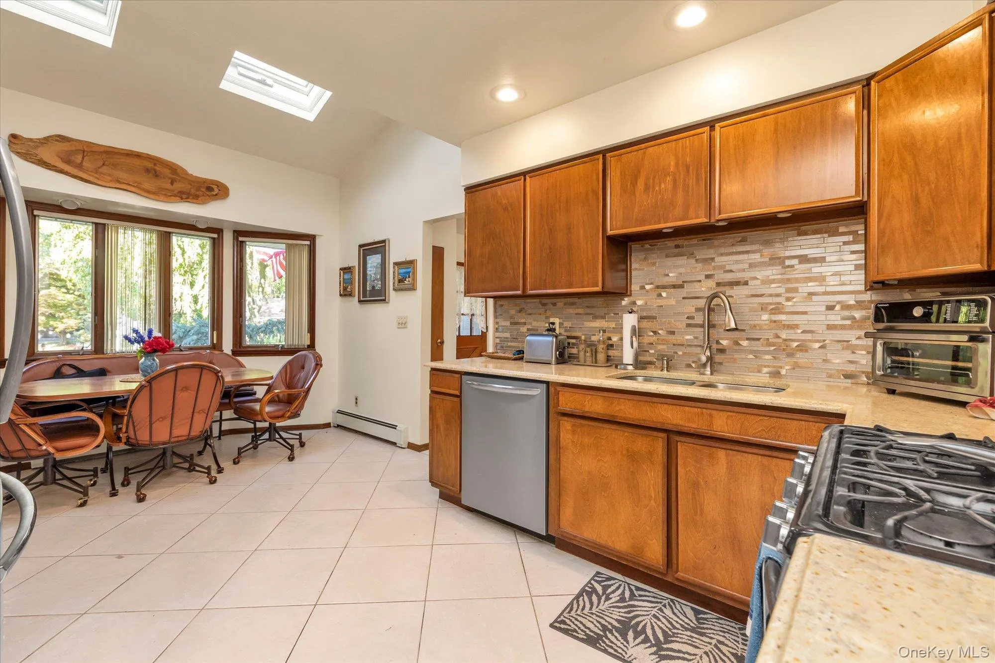 4 Partridge Lane, Huntington, NY, 4 Bedrooms Bedrooms, 8 Rooms Rooms,2 BathroomsBathrooms,Residential,For Rent,Partridge,0,1058745 4 Partridge Lane, Huntington, NY, 4 Bedrooms Bedrooms, 8 Rooms Rooms,2 BathroomsBathrooms,Residential,For Rent,Partridge,0,1058745