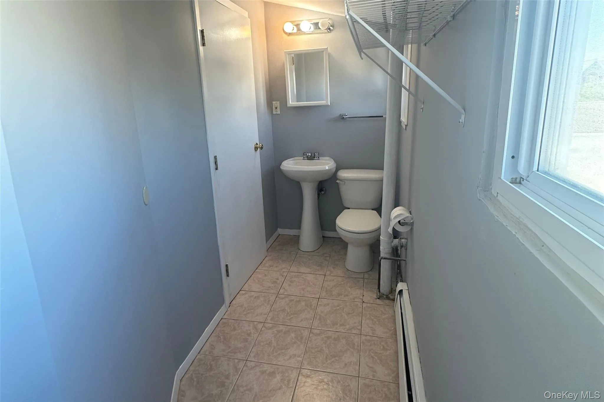 32 Mc Kinley Avenue, Babylon, NY, 3 Bedroom Bedrooms, 8 Room Rooms,1 BathroomBathrooms,Residential Lease,For Rent,Mc Kinley,0,1058746 32 Mc Kinley Avenue, Babylon, NY, 3 Bedroom Bedrooms, 8 Room Rooms,1 BathroomBathrooms,Residential Lease,For Rent,Mc Kinley,0,1058746