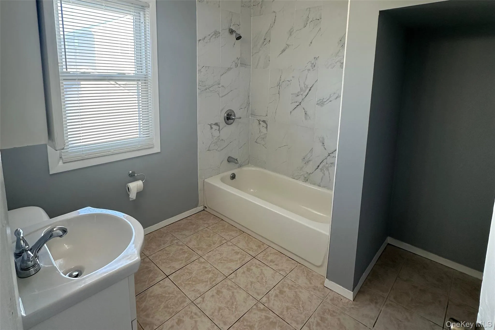 32 Mc Kinley Avenue, Babylon, NY, 3 Bedroom Bedrooms, 8 Room Rooms,1 BathroomBathrooms,Residential Lease,For Rent,Mc Kinley,0,1058746 32 Mc Kinley Avenue, Babylon, NY, 3 Bedroom Bedrooms, 8 Room Rooms,1 BathroomBathrooms,Residential Lease,For Rent,Mc Kinley,0,1058746