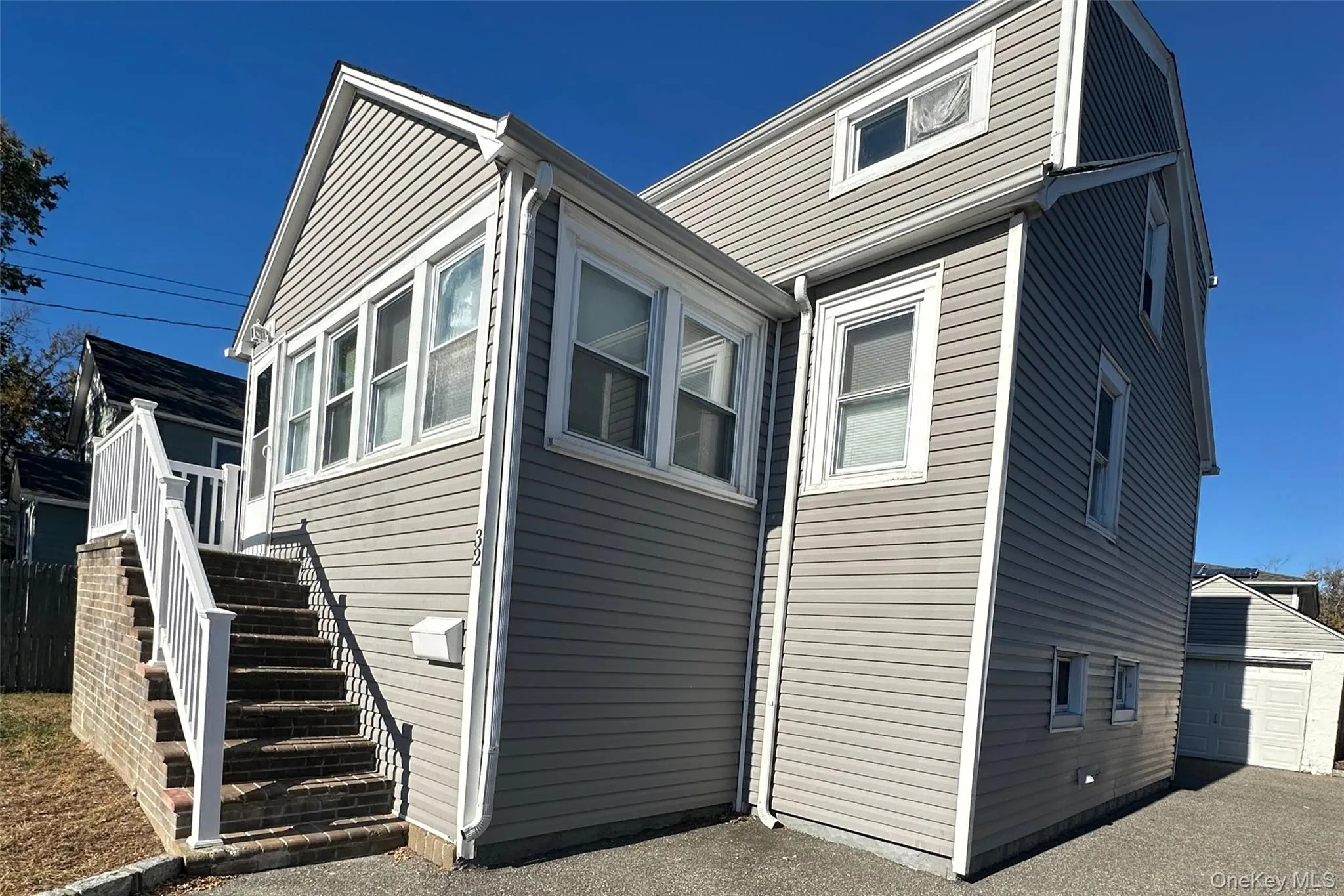 32 Mc Kinley Avenue, Babylon, NY, 3 Bedroom Bedrooms, 8 Room Rooms,1 BathroomBathrooms,Residential Lease,For Rent,Mc Kinley,0,1058746 32 Mc Kinley Avenue, Babylon, NY, 3 Bedroom Bedrooms, 8 Room Rooms,1 BathroomBathrooms,Residential Lease,For Rent,Mc Kinley,0,1058746