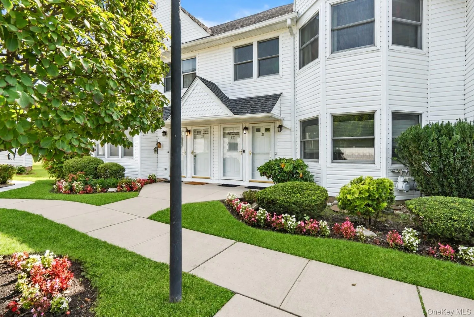 22 Ridgewood Drive, Hempstead, NY, 2 Bedroom Bedrooms, 9 Room Rooms,2 BathroomBathrooms,Residential Lease,For Rent,Ridgewood,0,1058750 22 Ridgewood Drive, Hempstead, NY, 2 Bedroom Bedrooms, 9 Room Rooms,2 BathroomBathrooms,Residential Lease,For Rent,Ridgewood,0,1058750