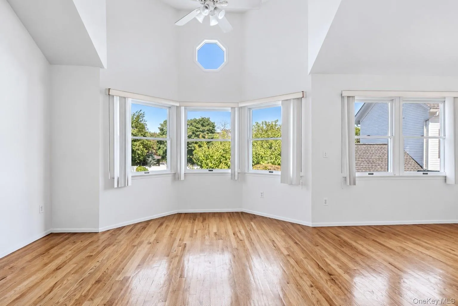 22 Ridgewood Drive, Hempstead, NY, 2 Bedroom Bedrooms, 9 Room Rooms,2 BathroomBathrooms,Residential Lease,For Rent,Ridgewood,0,1058750 22 Ridgewood Drive, Hempstead, NY, 2 Bedroom Bedrooms, 9 Room Rooms,2 BathroomBathrooms,Residential Lease,For Rent,Ridgewood,0,1058750