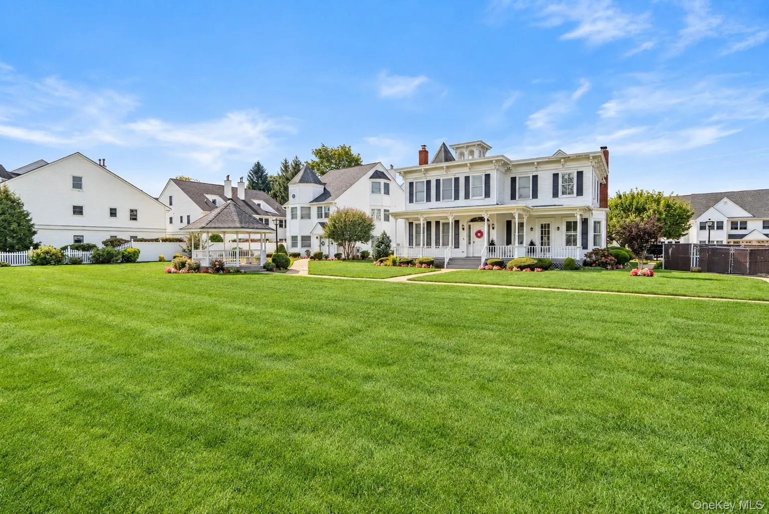 22 Ridgewood Drive, Hempstead, NY, 2 Bedroom Bedrooms, 9 Room Rooms,2 BathroomBathrooms,Residential Lease,For Rent,Ridgewood,0,1058750 22 Ridgewood Drive, Hempstead, NY, 2 Bedroom Bedrooms, 9 Room Rooms,2 BathroomBathrooms,Residential Lease,For Rent,Ridgewood,0,1058750