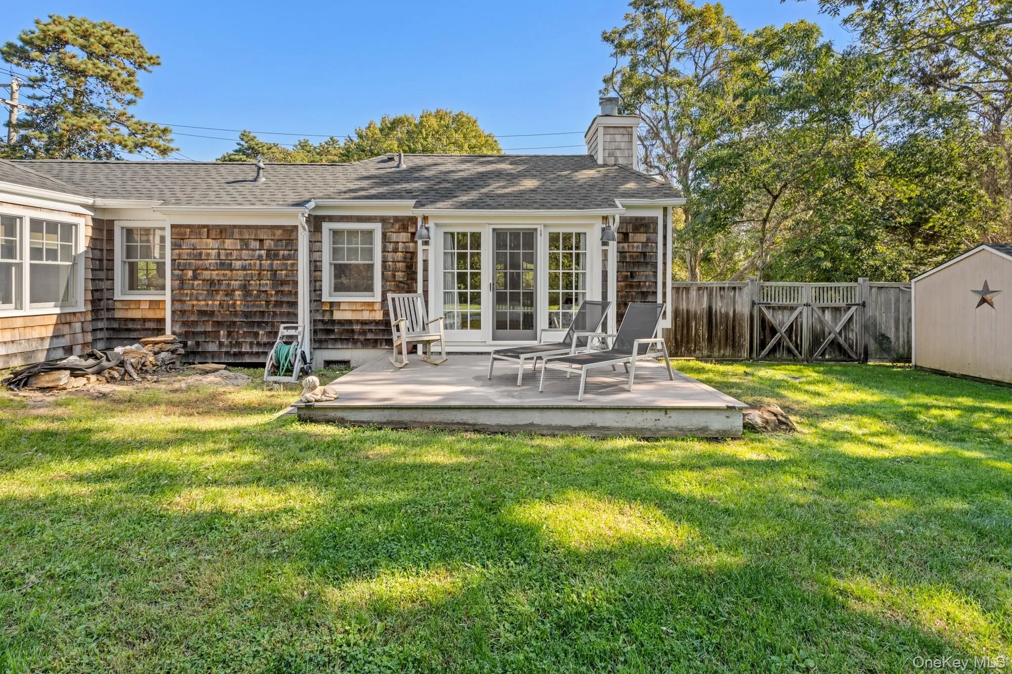 2 Gardiner Drive, East Hampton, New York 11930