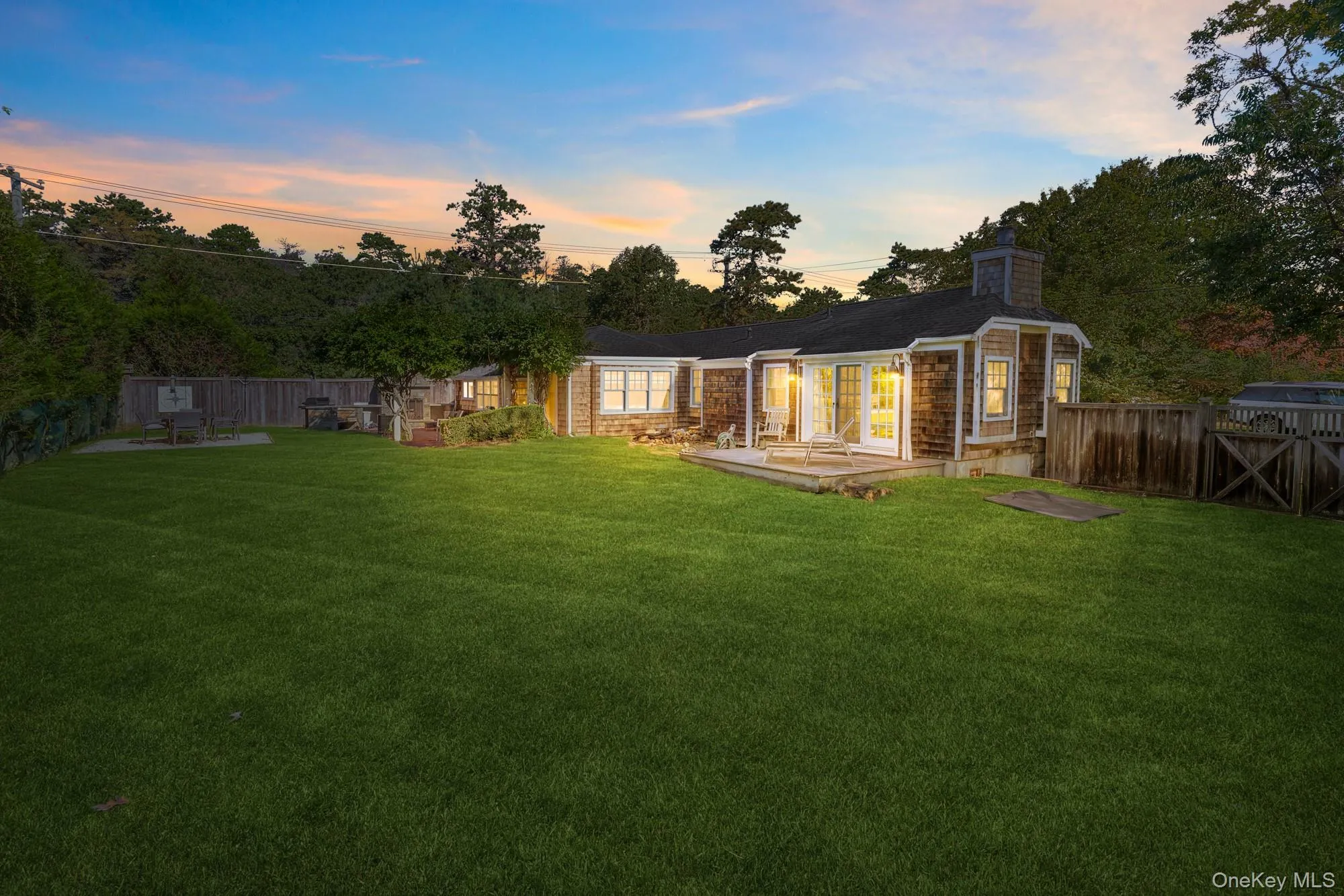 2 Gardiner Drive, East Hampton, New York 11930