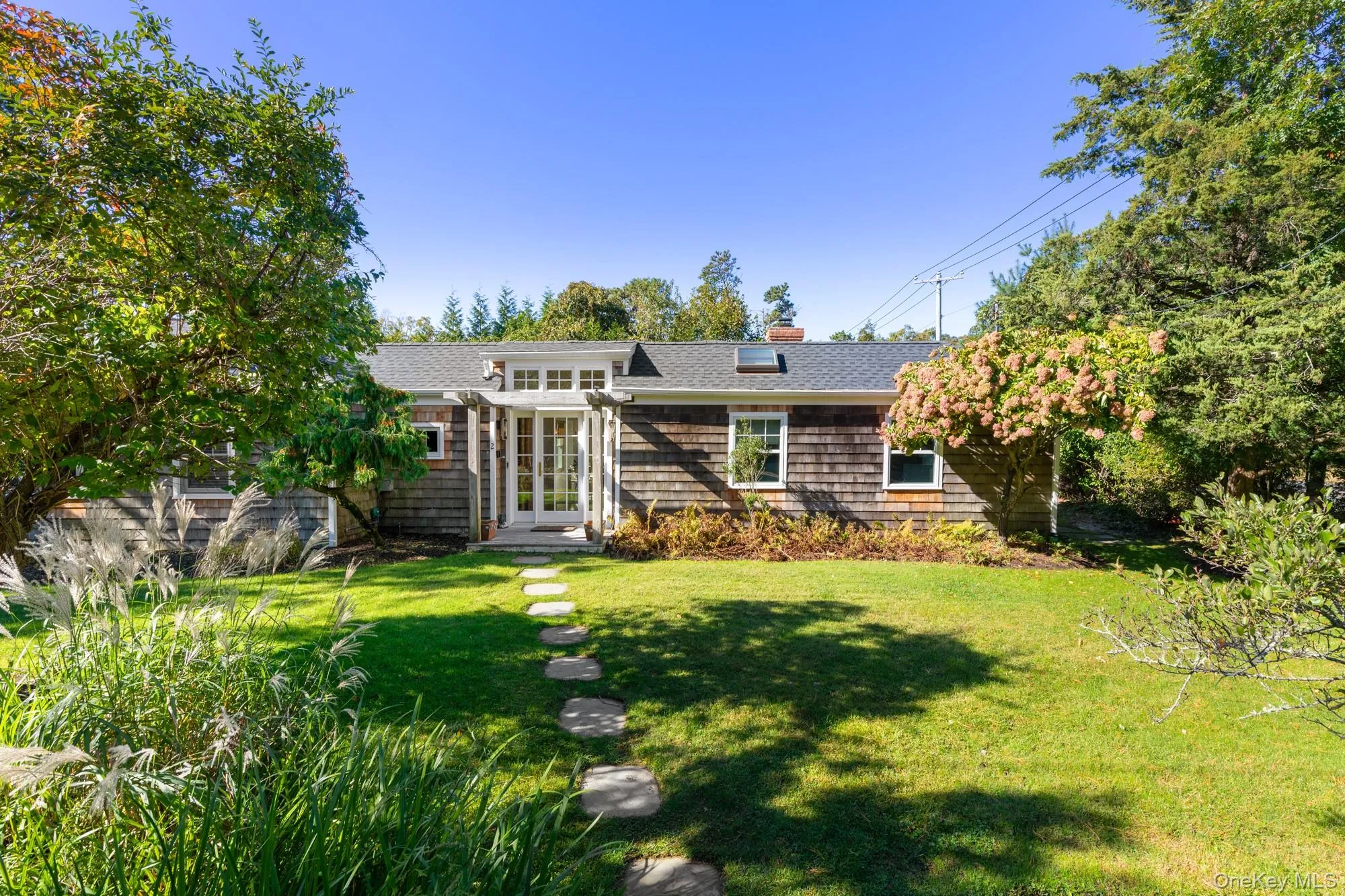2 Gardiner Drive, East Hampton, New York 11930