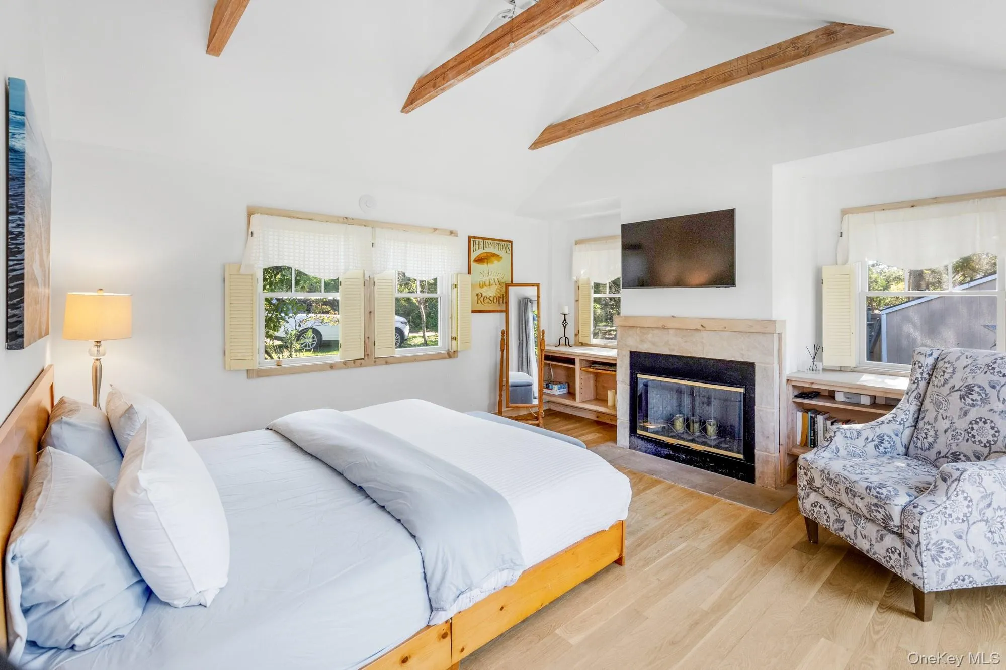 2 Gardiner Drive, East Hampton, New York 11930