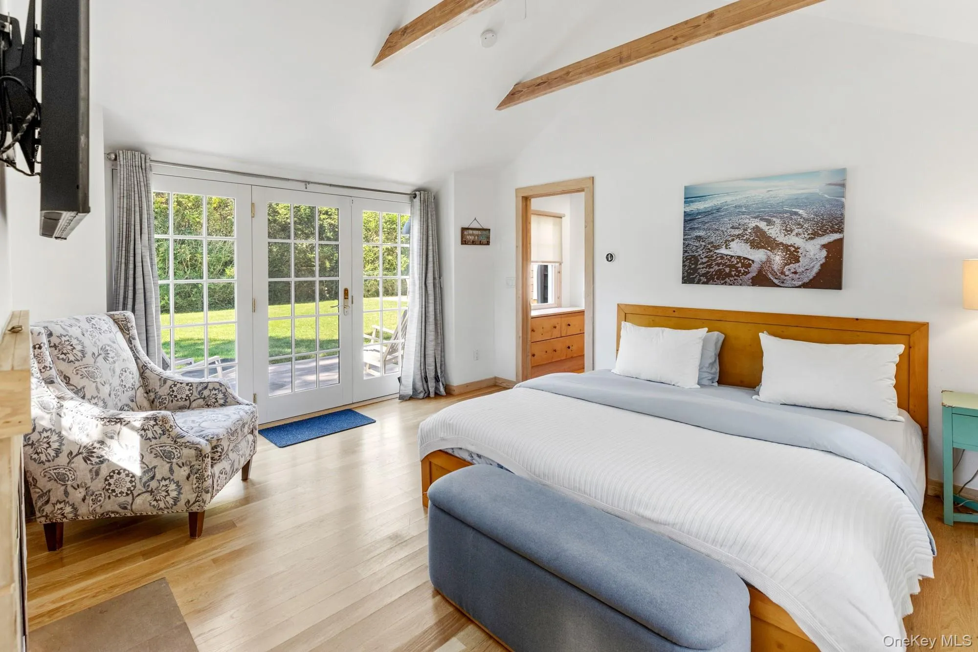 2 Gardiner Drive, East Hampton, New York 11930