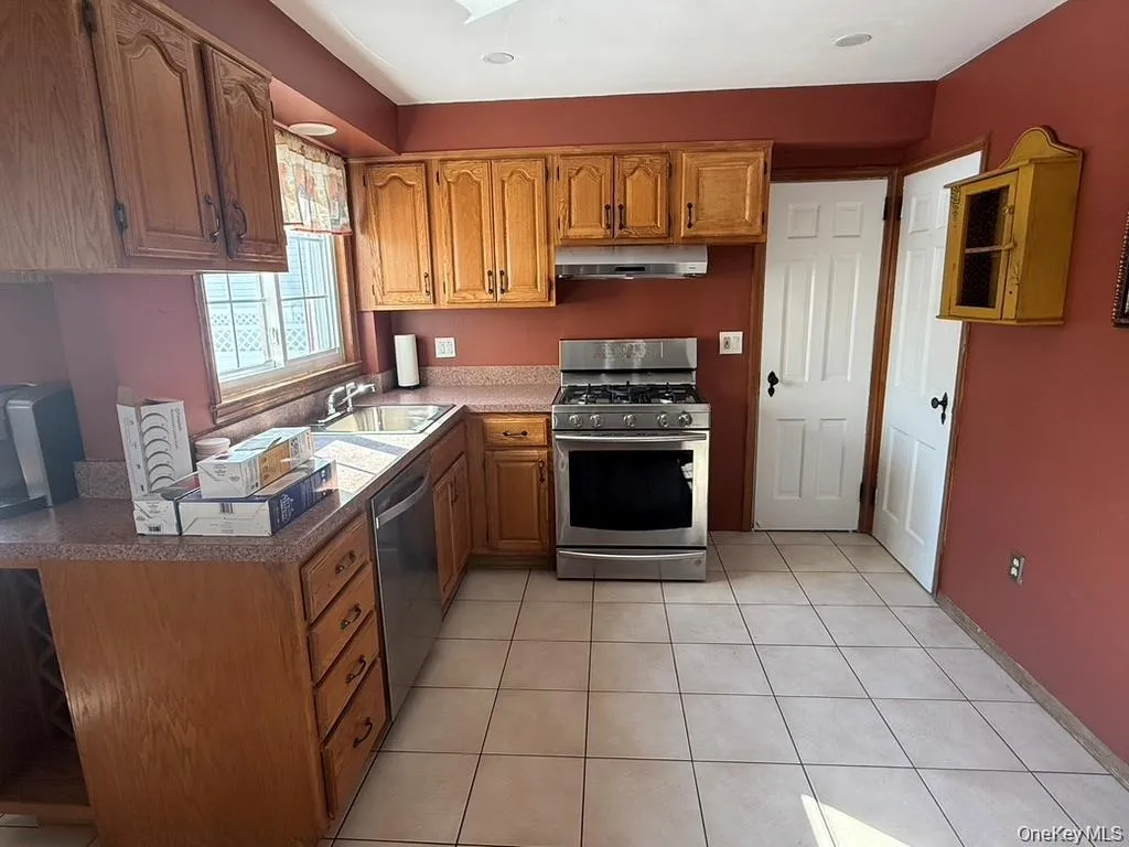 201 Stuyvesant Avenue, Hempstead, NY, 3 Bedroom Bedrooms, 8 Room Rooms,1 BathroomBathrooms,Residential Lease,For Rent,Stuyvesant,0,1058766 201 Stuyvesant Avenue, Hempstead, NY, 3 Bedroom Bedrooms, 8 Room Rooms,1 BathroomBathrooms,Residential Lease,For Rent,Stuyvesant,0,1058766