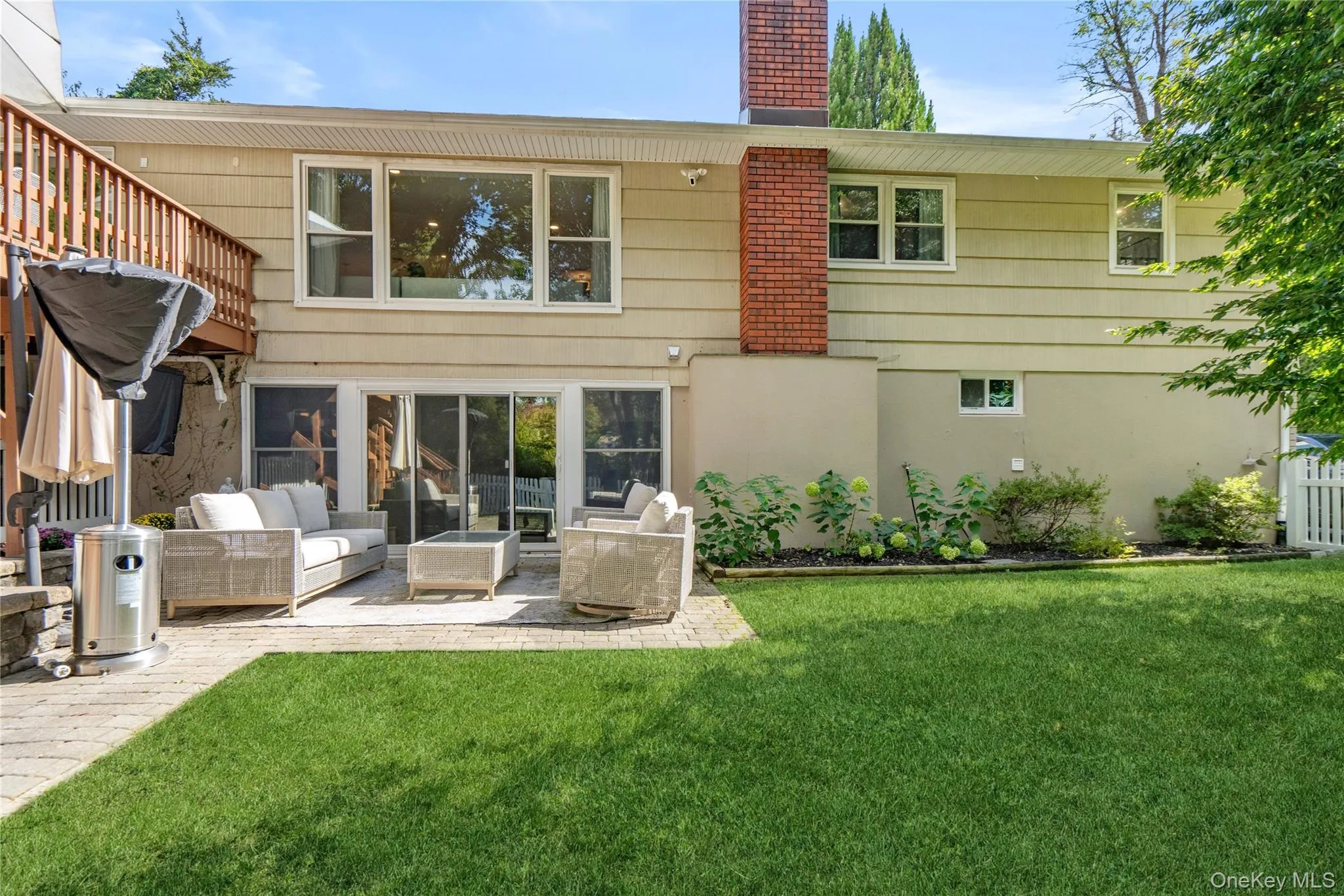 35 John Daves Lane, Huntington, NY, 4 Bedrooms Bedrooms, 8 Rooms Rooms,3 BathroomsBathrooms,Residential,For Rent,John Daves,0,1058769 35 John Daves Lane, Huntington, NY, 4 Bedrooms Bedrooms, 8 Rooms Rooms,3 BathroomsBathrooms,Residential,For Rent,John Daves,0,1058769