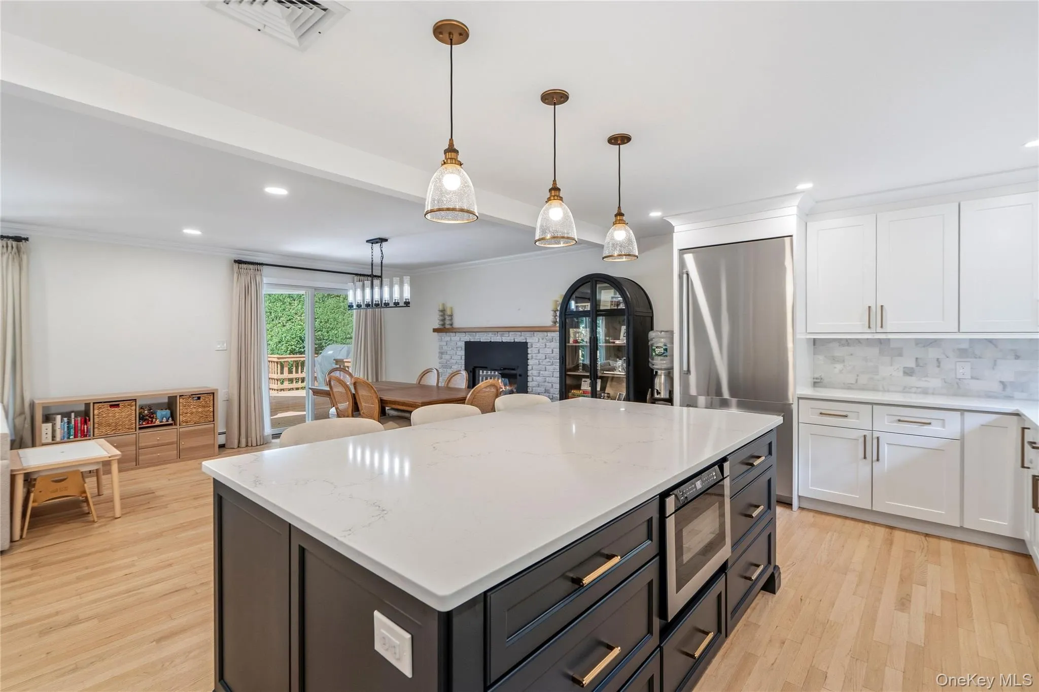 35 John Daves Lane, Huntington, NY, 4 Bedrooms Bedrooms, 8 Rooms Rooms,3 BathroomsBathrooms,Residential,For Rent,John Daves,0,1058769 35 John Daves Lane, Huntington, NY, 4 Bedrooms Bedrooms, 8 Rooms Rooms,3 BathroomsBathrooms,Residential,For Rent,John Daves,0,1058769