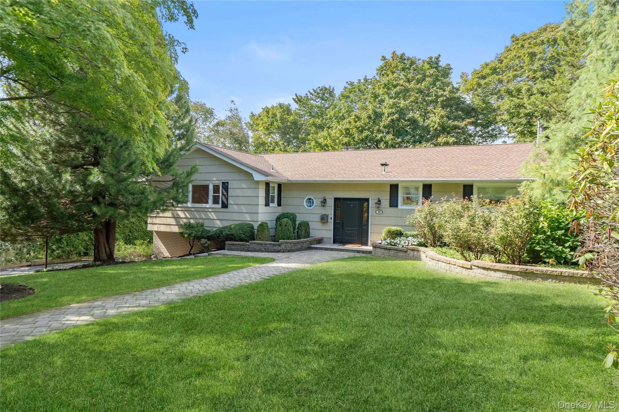 35 John Daves Lane, Huntington, NY, 4 Bedrooms Bedrooms, 8 Rooms Rooms,3 BathroomsBathrooms,Residential,For Rent,John Daves,0,1058769 35 John Daves Lane, Huntington, NY, 4 Bedrooms Bedrooms, 8 Rooms Rooms,3 BathroomsBathrooms,Residential,For Rent,John Daves,0,1058769