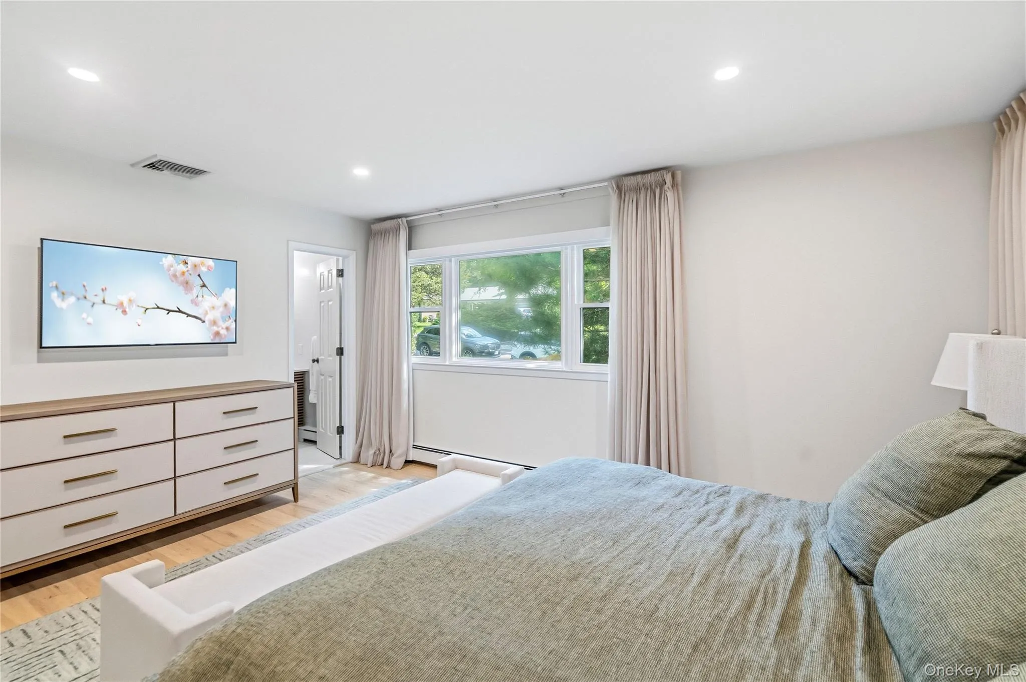 35 John Daves Lane, Huntington, NY, 4 Bedrooms Bedrooms, 8 Rooms Rooms,3 BathroomsBathrooms,Residential,For Rent,John Daves,0,1058769 35 John Daves Lane, Huntington, NY, 4 Bedrooms Bedrooms, 8 Rooms Rooms,3 BathroomsBathrooms,Residential,For Rent,John Daves,0,1058769