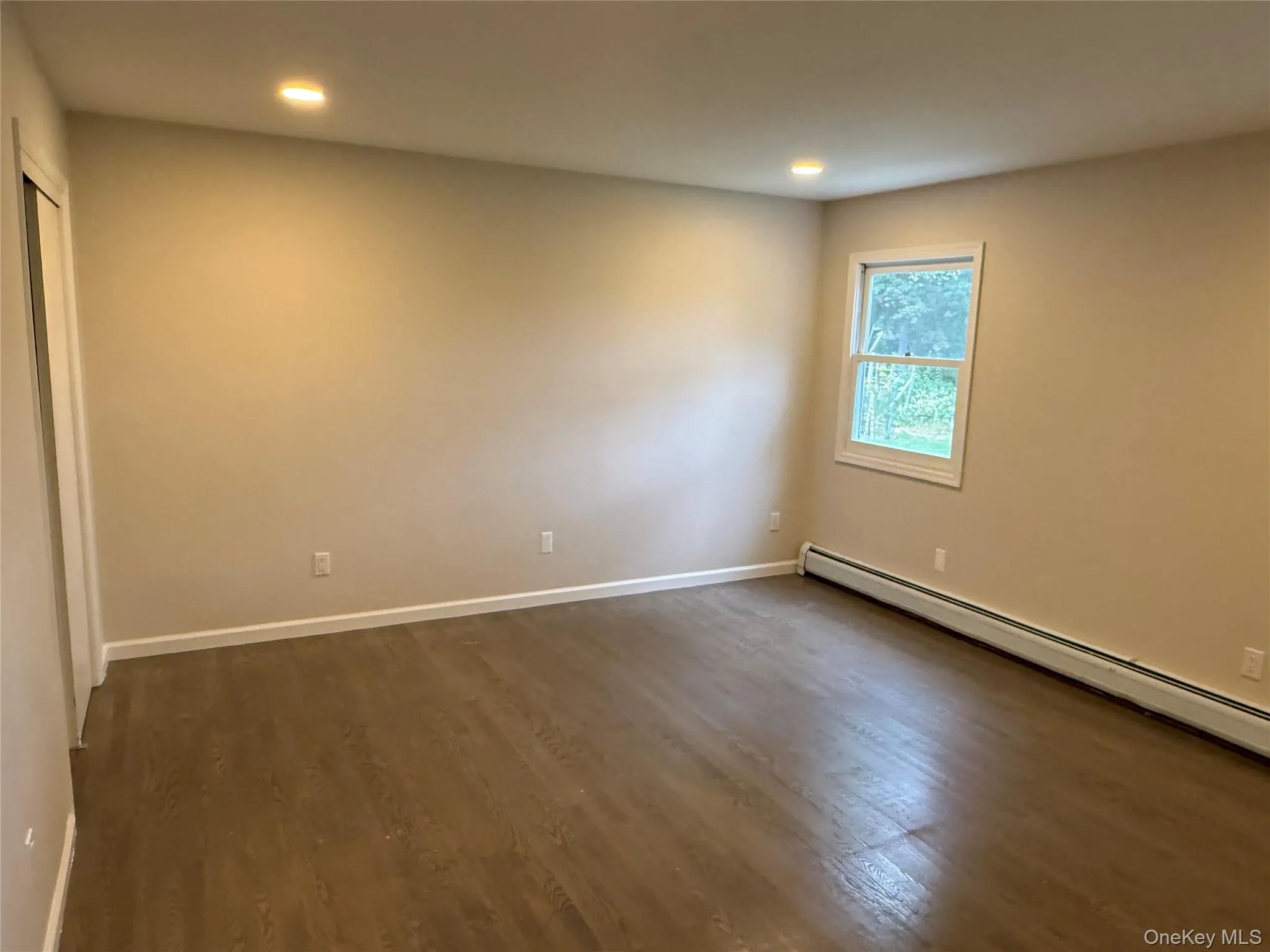 36 Orchard Street, Clarkstown, NY, 2 Bedroom Bedrooms, 4 Room Rooms,1 BathroomBathrooms,Residential Lease,For Rent,Orchard,0,1058771 36 Orchard Street, Clarkstown, NY, 2 Bedroom Bedrooms, 4 Room Rooms,1 BathroomBathrooms,Residential Lease,For Rent,Orchard,0,1058771