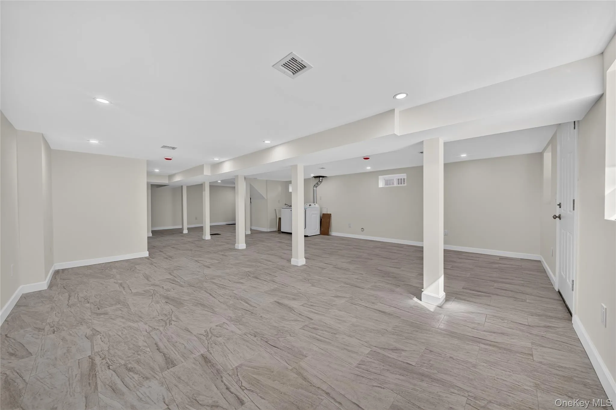 88 Dyckman Avenue, Hempstead, NY, 4 Bedrooms Bedrooms, 12 Rooms Rooms,4 BathroomsBathrooms,Residential,For Rent,Dyckman,0,1058775 88 Dyckman Avenue, Hempstead, NY, 4 Bedrooms Bedrooms, 12 Rooms Rooms,4 BathroomsBathrooms,Residential,For Rent,Dyckman,0,1058775