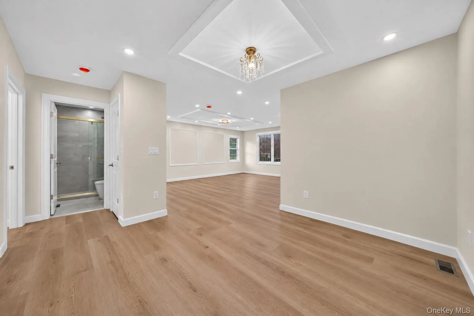 88 Dyckman Avenue, Hempstead, NY, 4 Bedrooms Bedrooms, 12 Rooms Rooms,4 BathroomsBathrooms,Residential,For Rent,Dyckman,0,1058775 88 Dyckman Avenue, Hempstead, NY, 4 Bedrooms Bedrooms, 12 Rooms Rooms,4 BathroomsBathrooms,Residential,For Rent,Dyckman,0,1058775