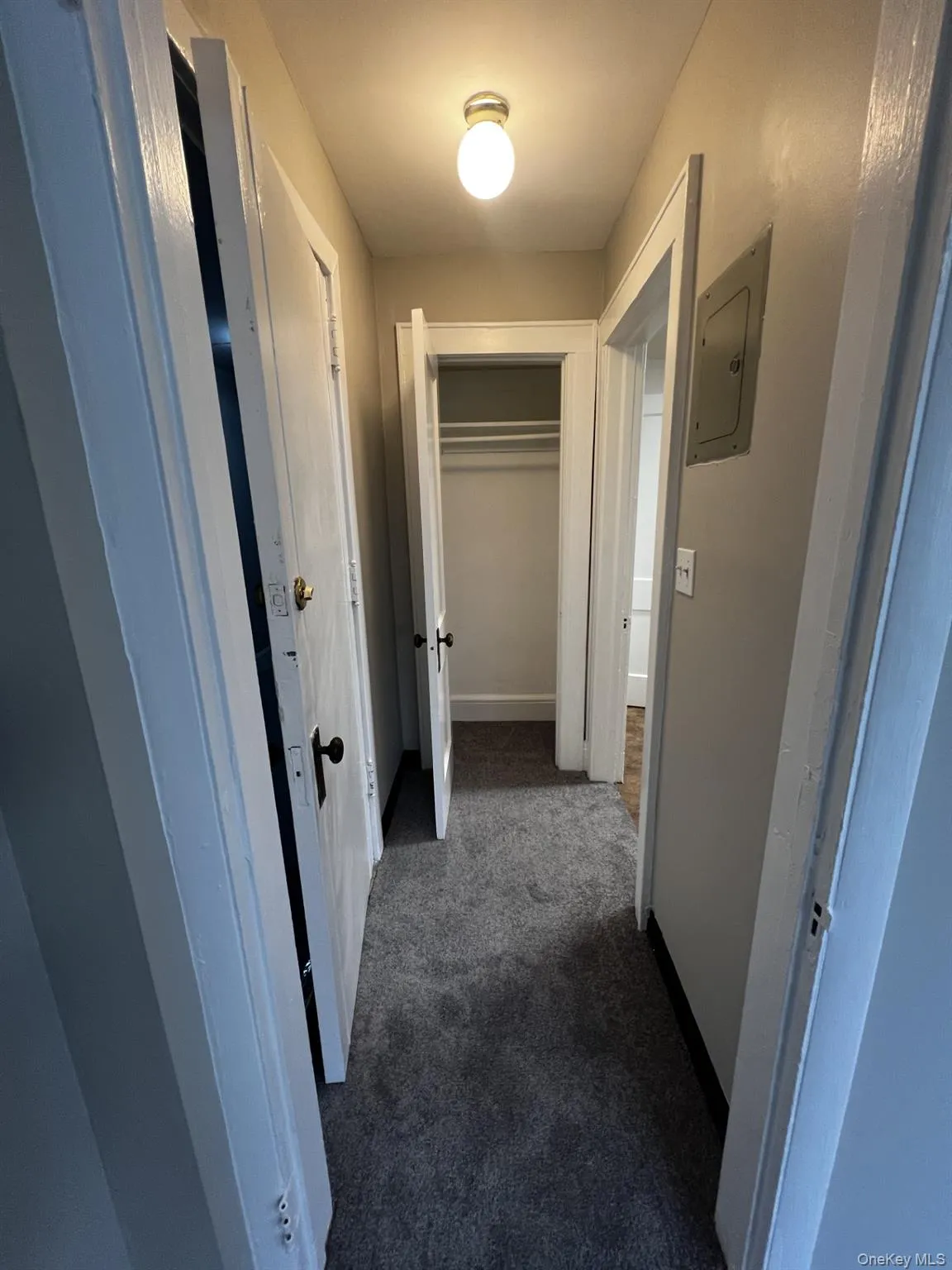 14 Minerva Place, White Plains, NY, 1 Bedroom Bedrooms, 3 Room Rooms,1 BathroomBathrooms,Residential Lease,For Rent,Minerva,0,1058780 14 Minerva Place, White Plains, NY, 1 Bedroom Bedrooms, 3 Room Rooms,1 BathroomBathrooms,Residential Lease,For Rent,Minerva,0,1058780