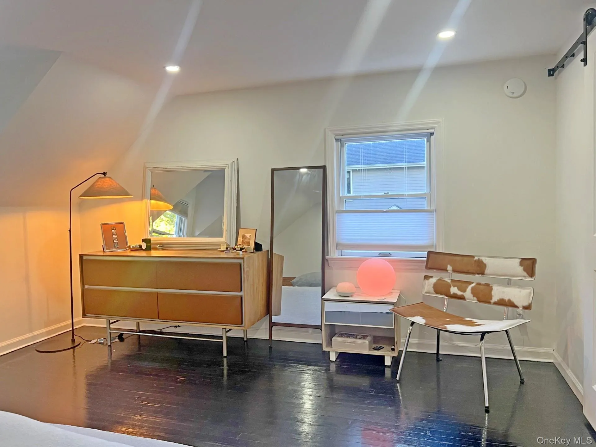 2nd floor Primary Bedroom with large closet 2nd floor Primary Bedroom with large closet