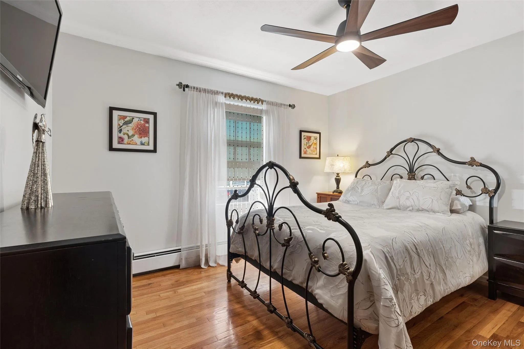 295 Atlanta Avenue, Oyster Bay, NY, 4 Bedrooms Bedrooms, 6 Rooms Rooms,1 BathroomBathrooms,Residential,For Rent,Atlanta,0,1058794 295 Atlanta Avenue, Oyster Bay, NY, 4 Bedrooms Bedrooms, 6 Rooms Rooms,1 BathroomBathrooms,Residential,For Rent,Atlanta,0,1058794