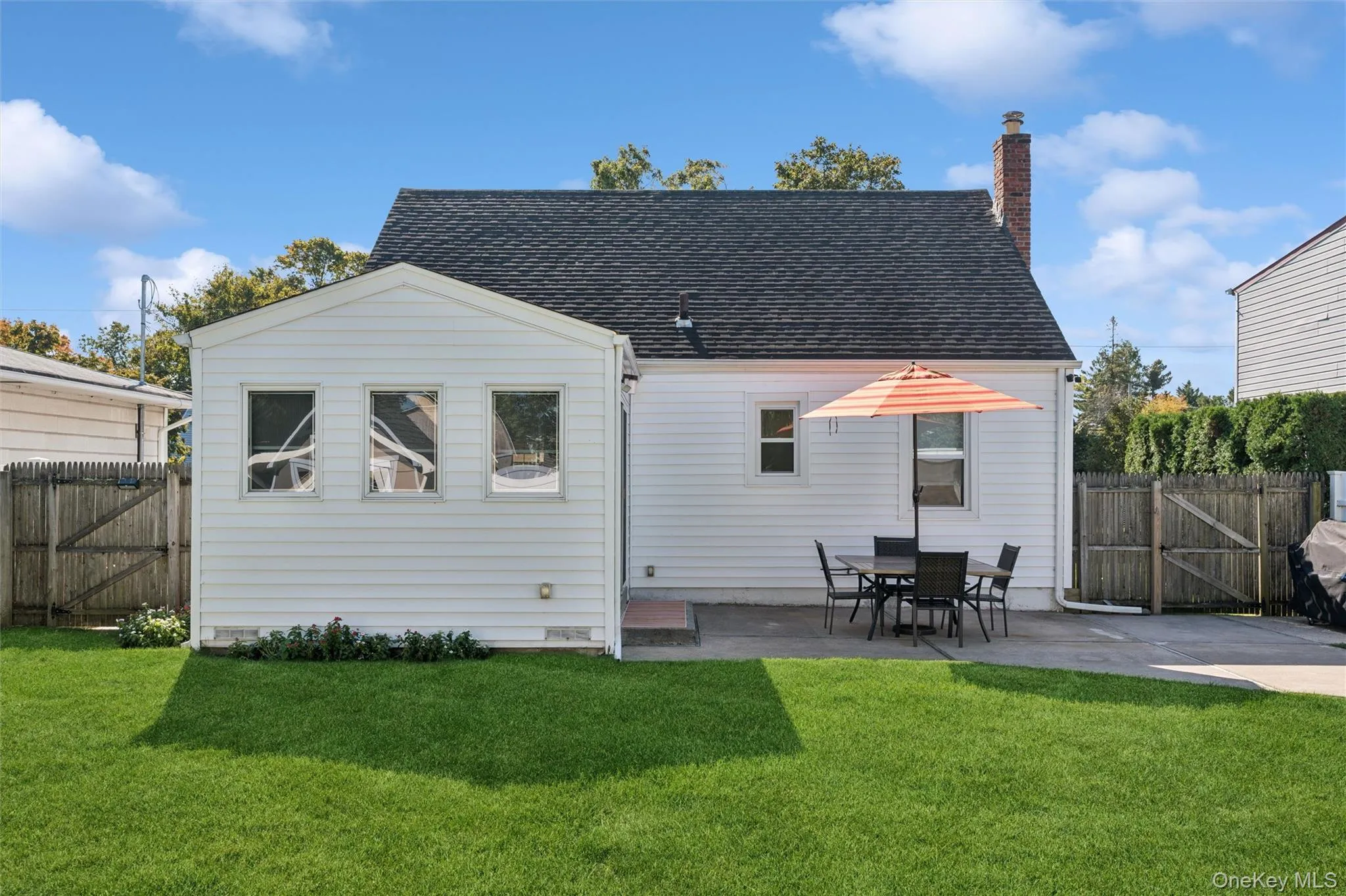 295 Atlanta Avenue, Oyster Bay, NY, 4 Bedrooms Bedrooms, 6 Rooms Rooms,1 BathroomBathrooms,Residential,For Rent,Atlanta,0,1058794 295 Atlanta Avenue, Oyster Bay, NY, 4 Bedrooms Bedrooms, 6 Rooms Rooms,1 BathroomBathrooms,Residential,For Rent,Atlanta,0,1058794