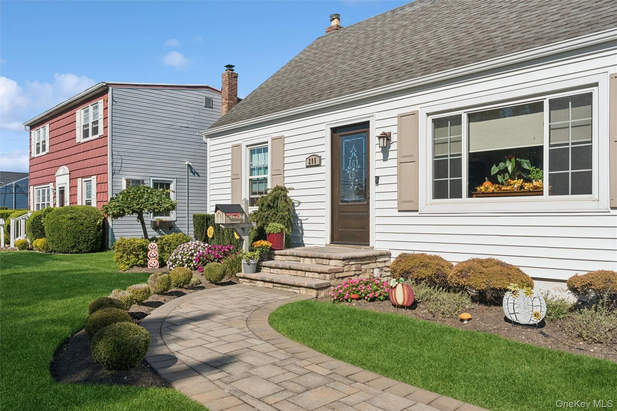 295 Atlanta Avenue, Oyster Bay, NY, 4 Bedrooms Bedrooms, 6 Rooms Rooms,1 BathroomBathrooms,Residential,For Rent,Atlanta,0,1058794 295 Atlanta Avenue, Oyster Bay, NY, 4 Bedrooms Bedrooms, 6 Rooms Rooms,1 BathroomBathrooms,Residential,For Rent,Atlanta,0,1058794