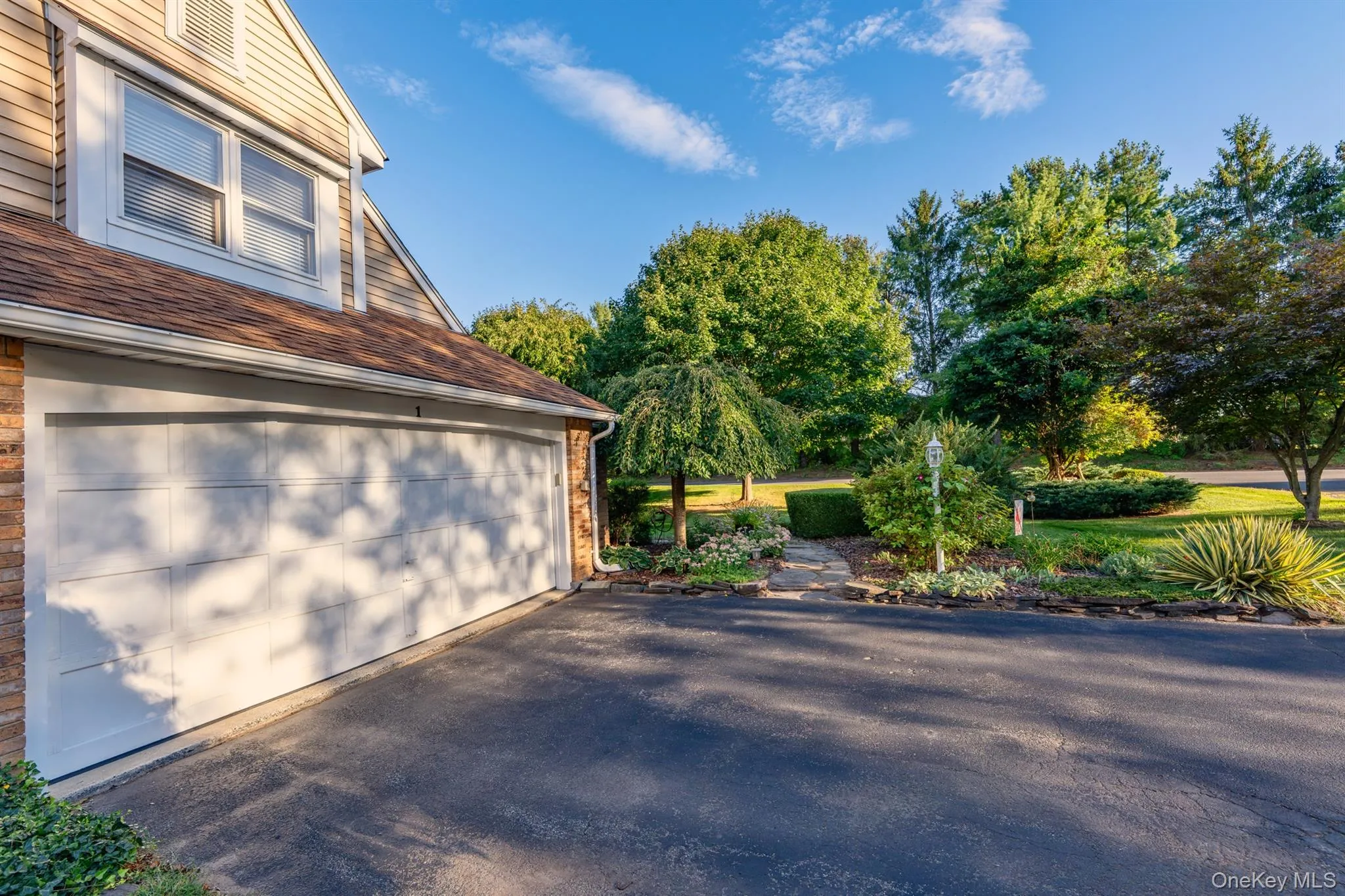1 Cottonwood Circle, Saugerties, NY, 3 Bedrooms Bedrooms, 5 Rooms Rooms,2 BathroomsBathrooms,Residential,For Rent,Cottonwood,0,1058796 1 Cottonwood Circle, Saugerties, NY, 3 Bedrooms Bedrooms, 5 Rooms Rooms,2 BathroomsBathrooms,Residential,For Rent,Cottonwood,0,1058796