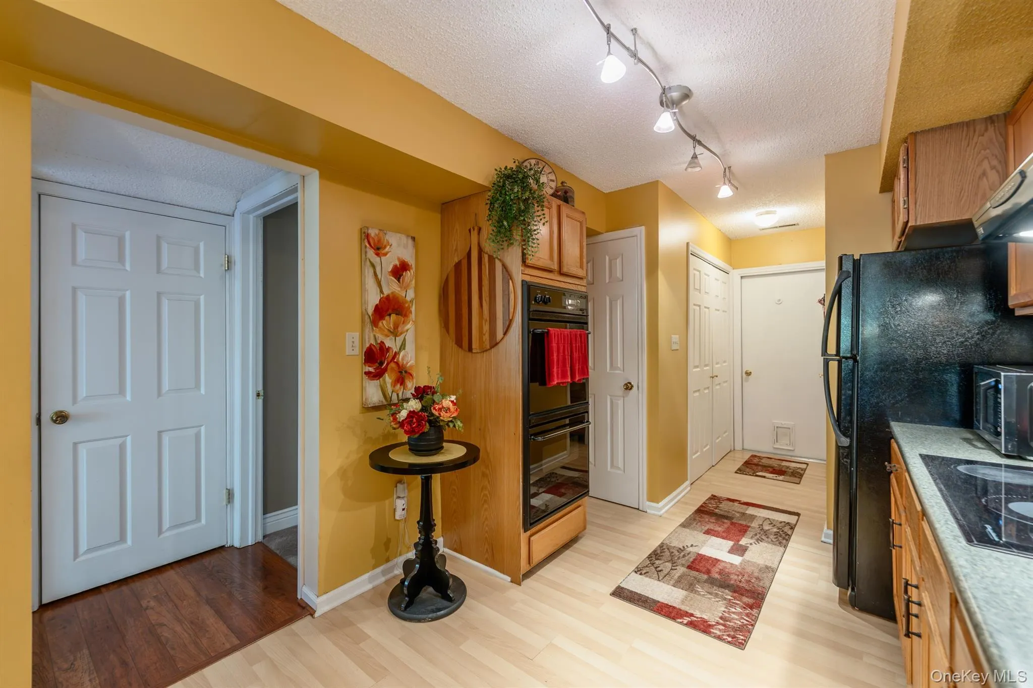 1 Cottonwood Circle, Saugerties, NY, 3 Bedrooms Bedrooms, 5 Rooms Rooms,2 BathroomsBathrooms,Residential,For Rent,Cottonwood,0,1058796 1 Cottonwood Circle, Saugerties, NY, 3 Bedrooms Bedrooms, 5 Rooms Rooms,2 BathroomsBathrooms,Residential,For Rent,Cottonwood,0,1058796