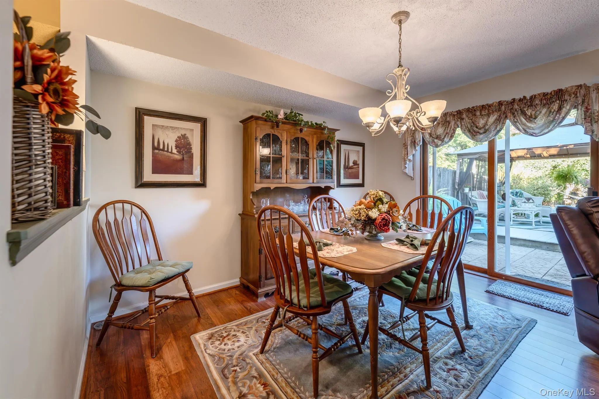 1 Cottonwood Circle, Saugerties, NY, 3 Bedrooms Bedrooms, 5 Rooms Rooms,2 BathroomsBathrooms,Residential,For Rent,Cottonwood,0,1058796 1 Cottonwood Circle, Saugerties, NY, 3 Bedrooms Bedrooms, 5 Rooms Rooms,2 BathroomsBathrooms,Residential,For Rent,Cottonwood,0,1058796