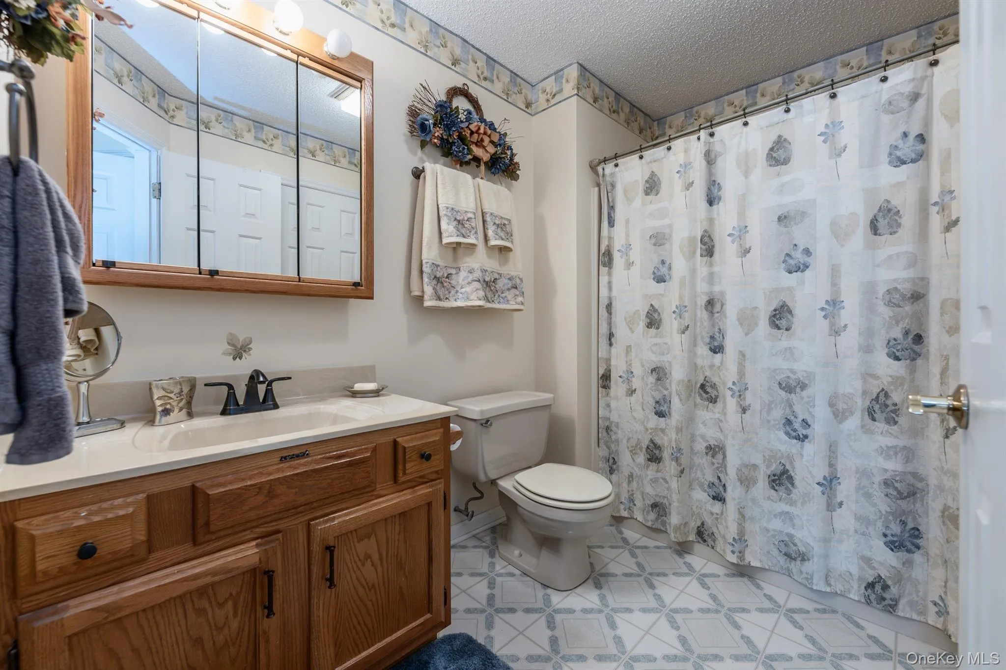 1 Cottonwood Circle, Saugerties, NY, 3 Bedrooms Bedrooms, 5 Rooms Rooms,2 BathroomsBathrooms,Residential,For Rent,Cottonwood,0,1058796 1 Cottonwood Circle, Saugerties, NY, 3 Bedrooms Bedrooms, 5 Rooms Rooms,2 BathroomsBathrooms,Residential,For Rent,Cottonwood,0,1058796