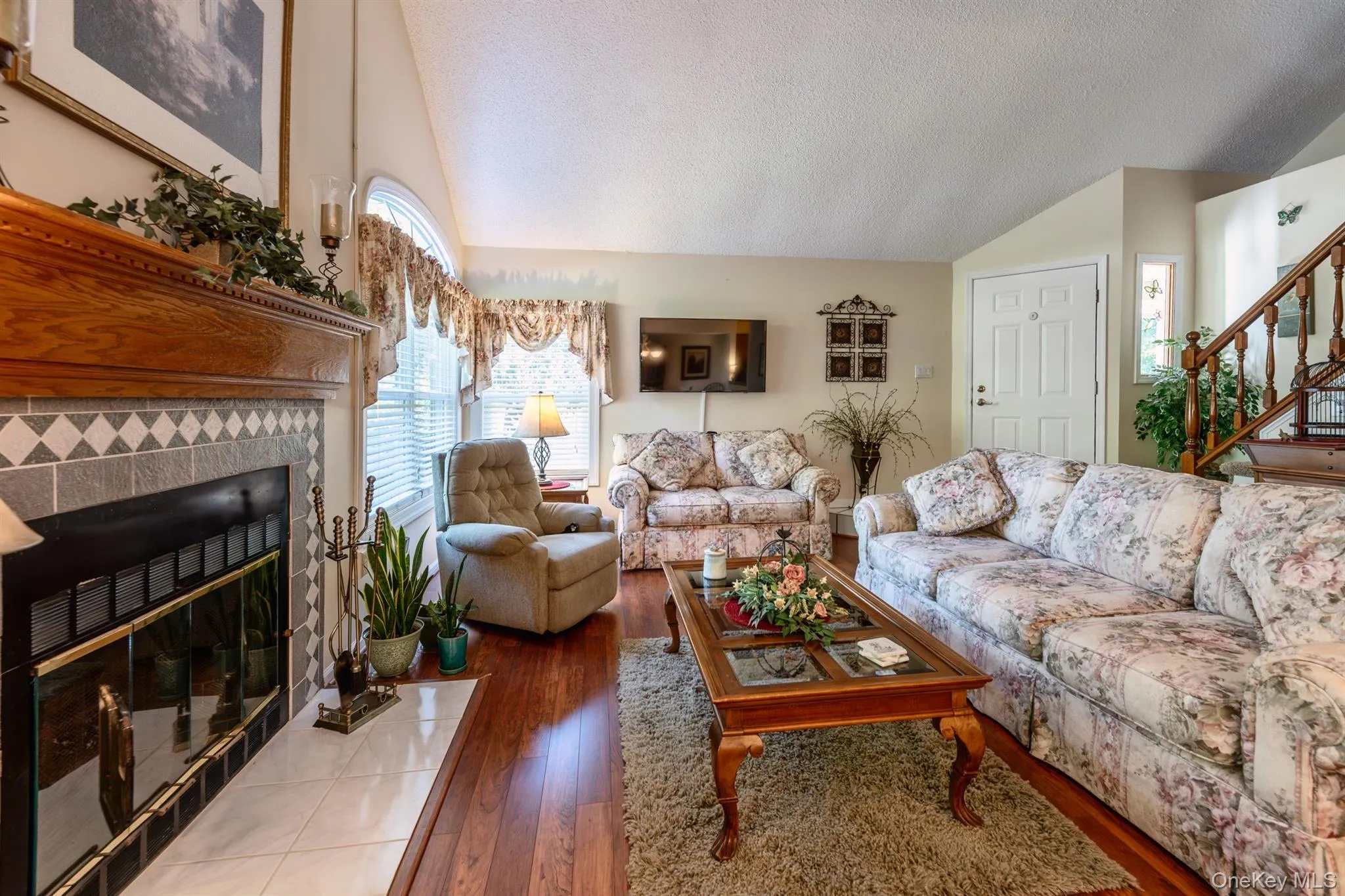 1 Cottonwood Circle, Saugerties, NY, 3 Bedrooms Bedrooms, 5 Rooms Rooms,2 BathroomsBathrooms,Residential,For Rent,Cottonwood,0,1058796 1 Cottonwood Circle, Saugerties, NY, 3 Bedrooms Bedrooms, 5 Rooms Rooms,2 BathroomsBathrooms,Residential,For Rent,Cottonwood,0,1058796
