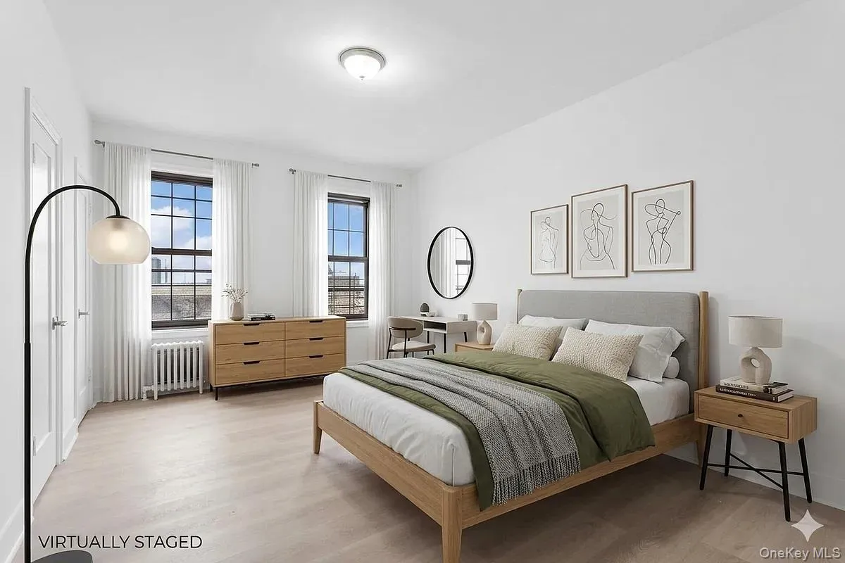 1100 Grand, New York, NY, 3 Bedrooms Bedrooms, 6 Rooms Rooms,2 BathroomsBathrooms,Residential,For Rent,Grand,0,1058805 1100 Grand, New York, NY, 3 Bedrooms Bedrooms, 6 Rooms Rooms,2 BathroomsBathrooms,Residential,For Rent,Grand,0,1058805