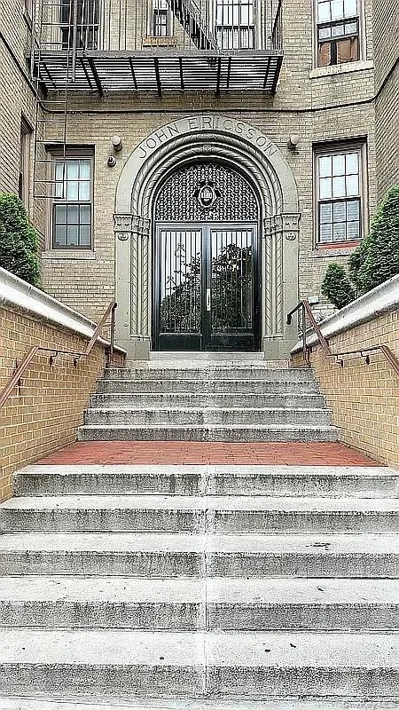 1100 Grand, New York, NY, 3 Bedrooms Bedrooms, 6 Rooms Rooms,2 BathroomsBathrooms,Residential,For Rent,Grand,0,1058805 1100 Grand, New York, NY, 3 Bedrooms Bedrooms, 6 Rooms Rooms,2 BathroomsBathrooms,Residential,For Rent,Grand,0,1058805