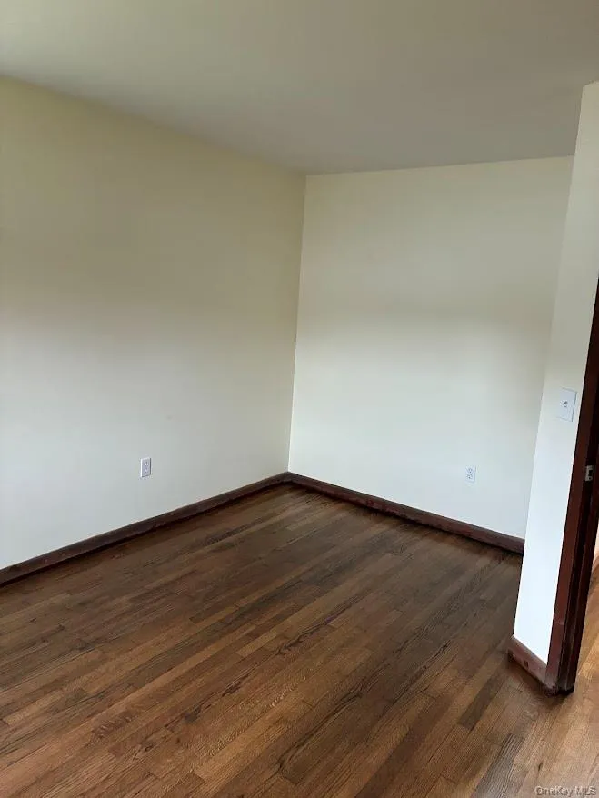 21 Willow Place, Middletown, NY, 3 Bedrooms Bedrooms, 5 Rooms Rooms,1 BathroomBathrooms,Residential,For Rent,Willow,0,1058807 21 Willow Place, Middletown, NY, 3 Bedrooms Bedrooms, 5 Rooms Rooms,1 BathroomBathrooms,Residential,For Rent,Willow,0,1058807