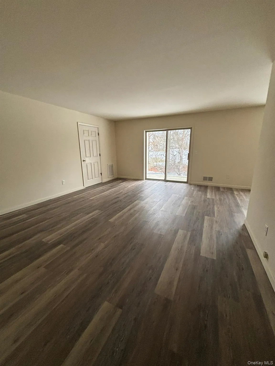 194 Main Street, Montgomery, NY, 2 Bedroom Bedrooms, 5 Room Rooms,1 BathroomBathrooms,Residential Lease,For Rent,Main,0,1058819 194 Main Street, Montgomery, NY, 2 Bedroom Bedrooms, 5 Room Rooms,1 BathroomBathrooms,Residential Lease,For Rent,Main,0,1058819