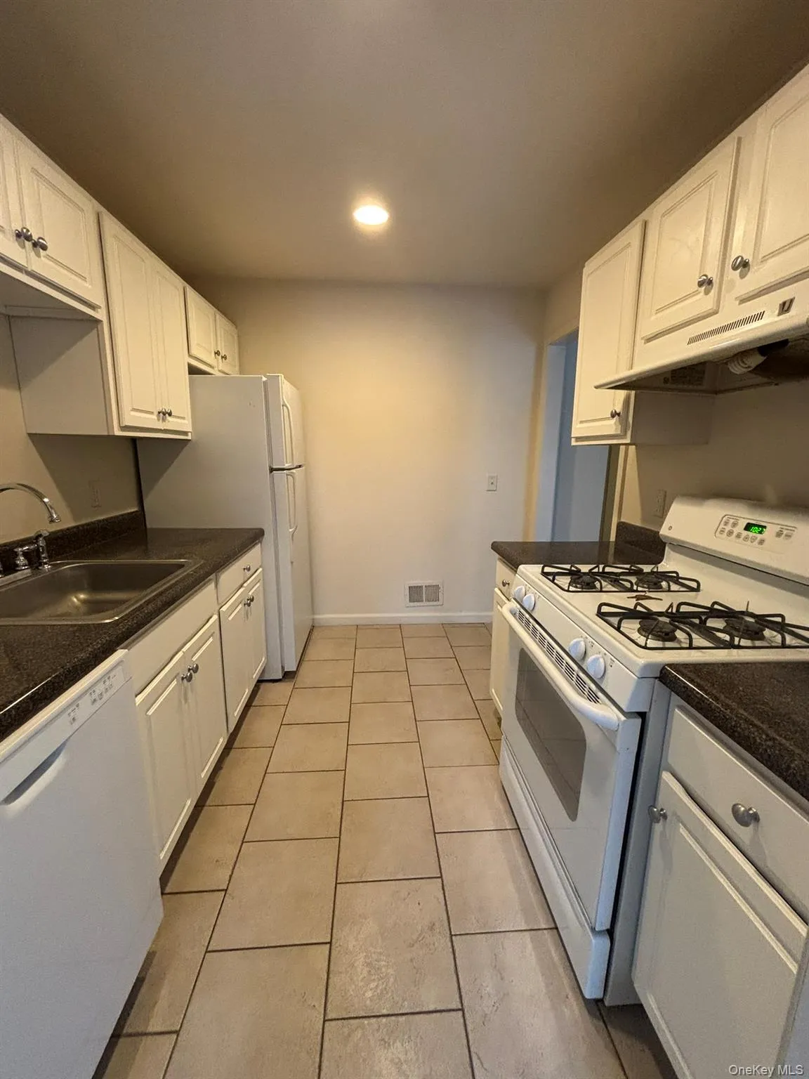 194 Main Street, Montgomery, NY, 2 Bedroom Bedrooms, 5 Room Rooms,1 BathroomBathrooms,Residential Lease,For Rent,Main,0,1058819 194 Main Street, Montgomery, NY, 2 Bedroom Bedrooms, 5 Room Rooms,1 BathroomBathrooms,Residential Lease,For Rent,Main,0,1058819