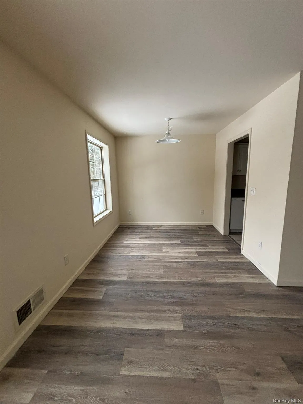 194 Main Street, Montgomery, NY, 2 Bedroom Bedrooms, 5 Room Rooms,1 BathroomBathrooms,Residential Lease,For Rent,Main,0,1058819 194 Main Street, Montgomery, NY, 2 Bedroom Bedrooms, 5 Room Rooms,1 BathroomBathrooms,Residential Lease,For Rent,Main,0,1058819