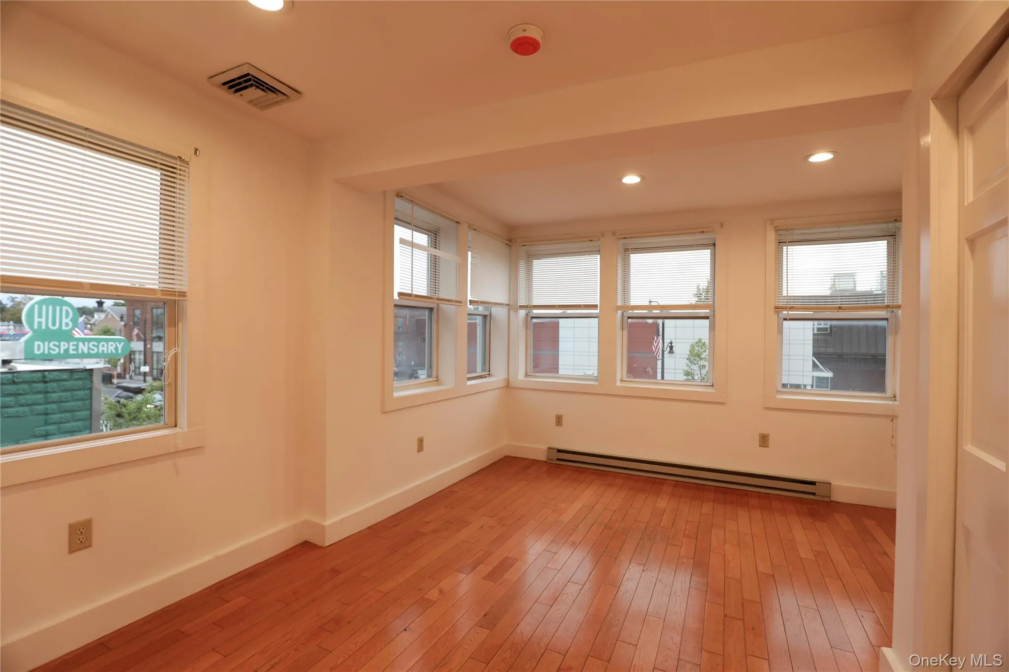 730 Broadway, Kingston, NY, 2 Bedroom Bedrooms, 4 Room Rooms,1 BathroomBathrooms,Residential Lease,For Rent,Broadway,0,1058822 730 Broadway, Kingston, NY, 2 Bedroom Bedrooms, 4 Room Rooms,1 BathroomBathrooms,Residential Lease,For Rent,Broadway,0,1058822