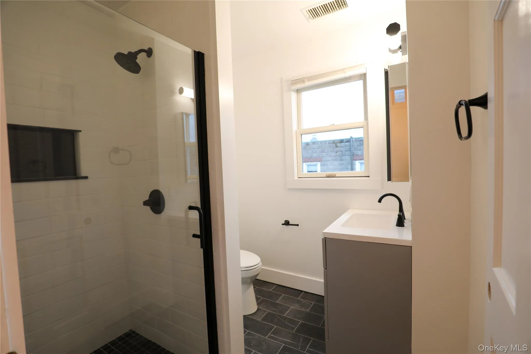 730 Broadway, Kingston, NY, 2 Bedroom Bedrooms, 4 Room Rooms,1 BathroomBathrooms,Residential Lease,For Rent,Broadway,0,1058822 730 Broadway, Kingston, NY, 2 Bedroom Bedrooms, 4 Room Rooms,1 BathroomBathrooms,Residential Lease,For Rent,Broadway,0,1058822