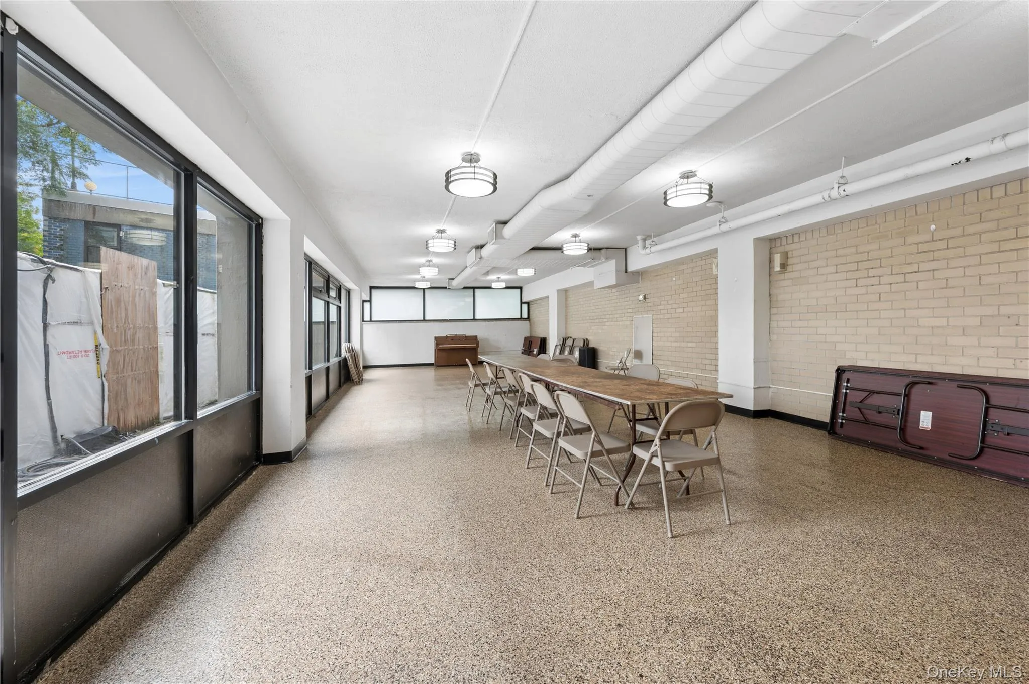 2500 Johnson Avenue, New York, NY, 3 Bedrooms Bedrooms, 5 Rooms Rooms,2 BathroomsBathrooms,Residential,For Rent,Johnson,0,1058824 2500 Johnson Avenue, New York, NY, 3 Bedrooms Bedrooms, 5 Rooms Rooms,2 BathroomsBathrooms,Residential,For Rent,Johnson,0,1058824