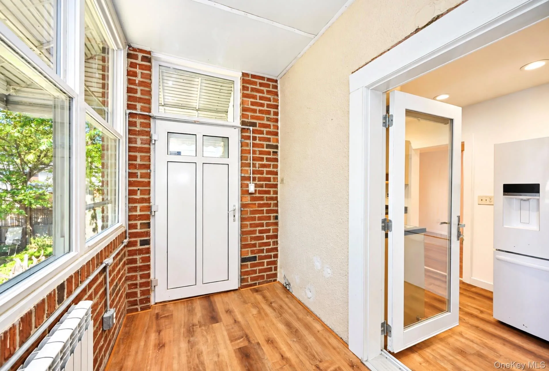 2561 Fenton Avenue, New York, NY, 3 Bedroom Bedrooms, 7 Room Rooms,2 BathroomBathrooms,Residential Lease,For Rent,Fenton,0,1058828 2561 Fenton Avenue, New York, NY, 3 Bedroom Bedrooms, 7 Room Rooms,2 BathroomBathrooms,Residential Lease,For Rent,Fenton,0,1058828