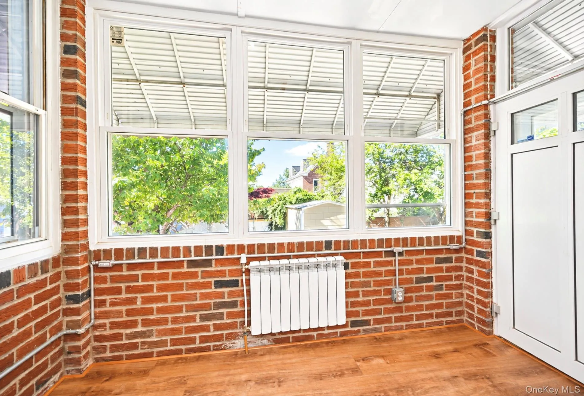 2561 Fenton Avenue, New York, NY, 3 Bedroom Bedrooms, 7 Room Rooms,2 BathroomBathrooms,Residential Lease,For Rent,Fenton,0,1058828 2561 Fenton Avenue, New York, NY, 3 Bedroom Bedrooms, 7 Room Rooms,2 BathroomBathrooms,Residential Lease,For Rent,Fenton,0,1058828