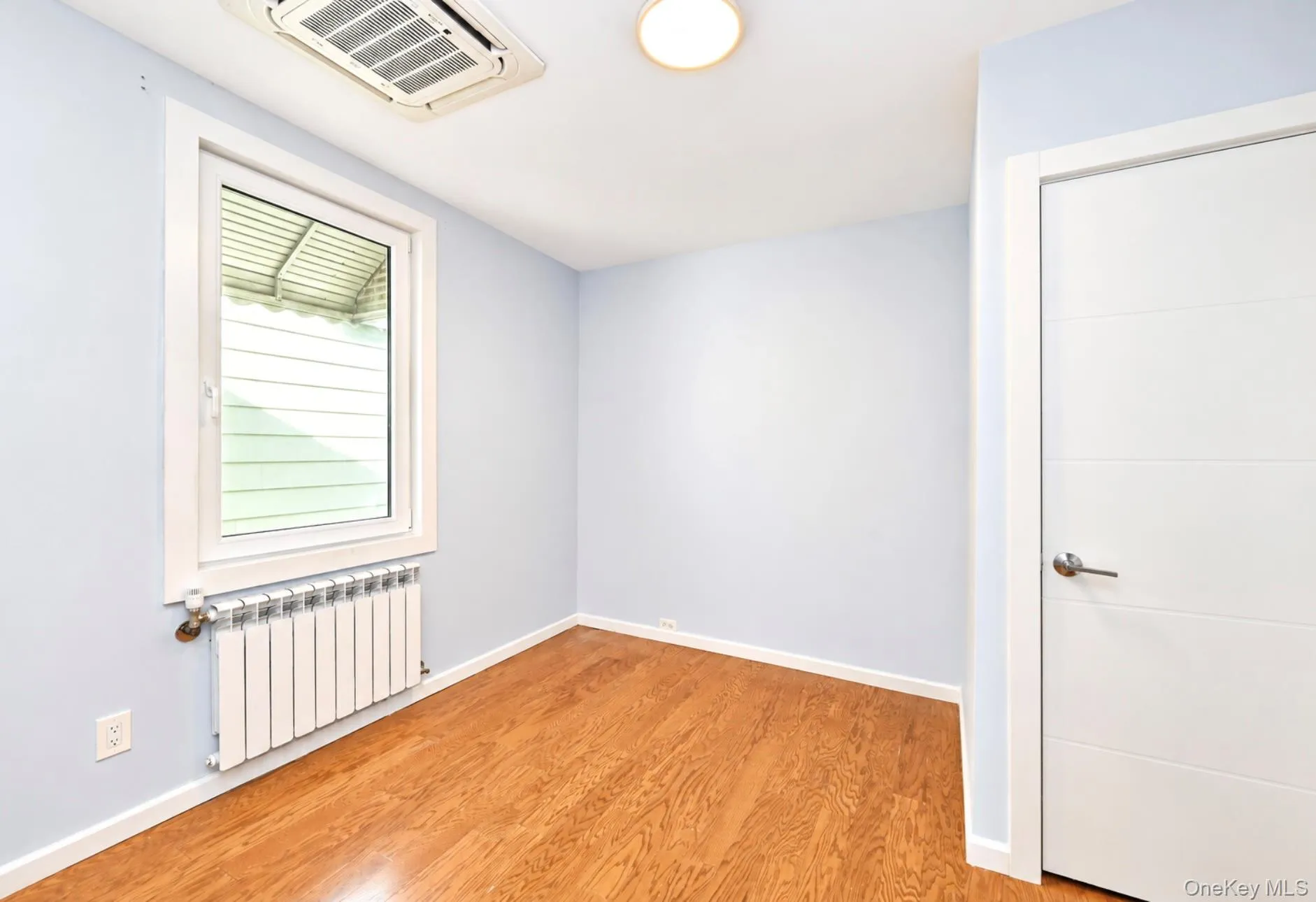 2561 Fenton Avenue, New York, NY, 3 Bedroom Bedrooms, 7 Room Rooms,2 BathroomBathrooms,Residential Lease,For Rent,Fenton,0,1058828 2561 Fenton Avenue, New York, NY, 3 Bedroom Bedrooms, 7 Room Rooms,2 BathroomBathrooms,Residential Lease,For Rent,Fenton,0,1058828