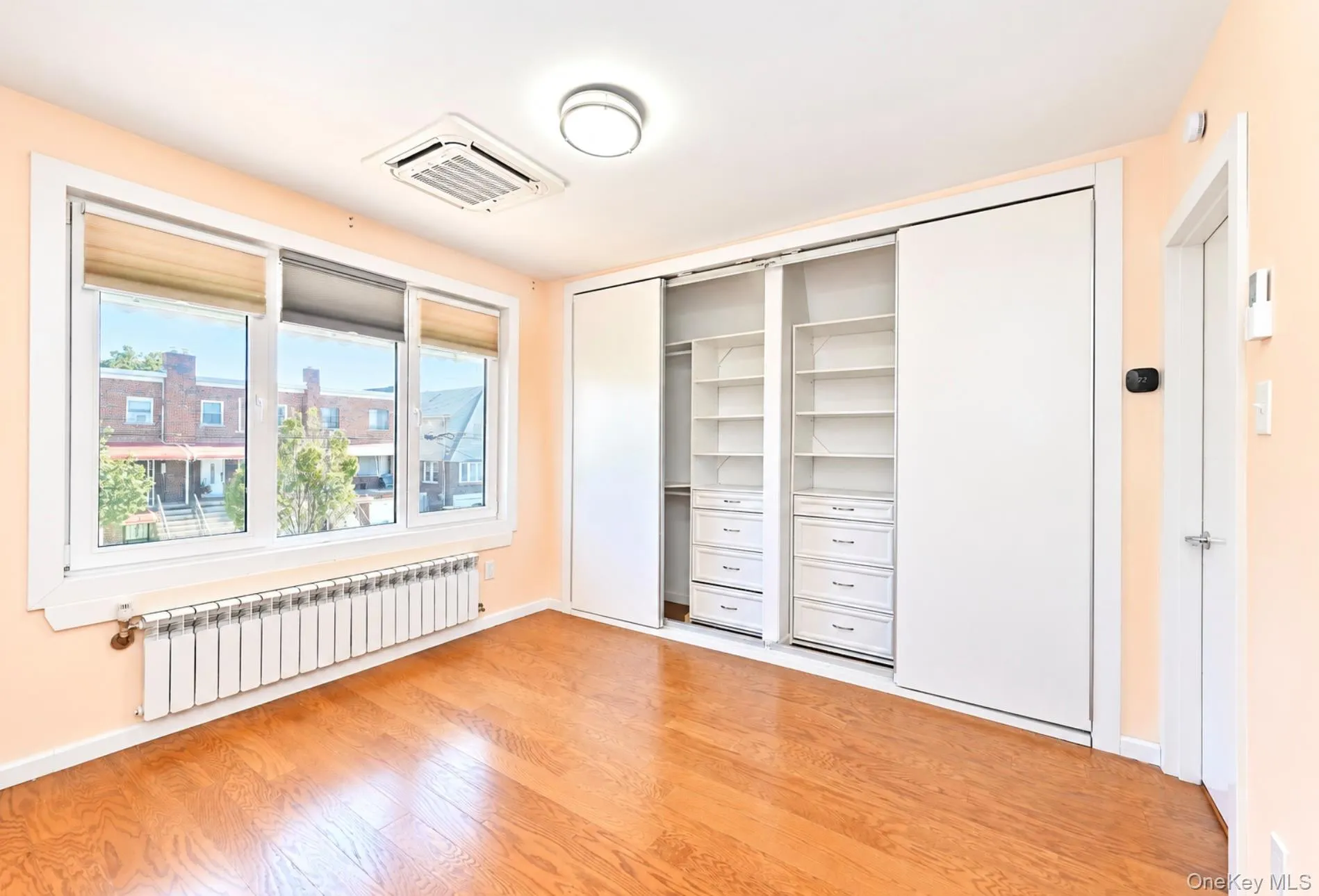 2561 Fenton Avenue, New York, NY, 3 Bedroom Bedrooms, 7 Room Rooms,2 BathroomBathrooms,Residential Lease,For Rent,Fenton,0,1058828 2561 Fenton Avenue, New York, NY, 3 Bedroom Bedrooms, 7 Room Rooms,2 BathroomBathrooms,Residential Lease,For Rent,Fenton,0,1058828