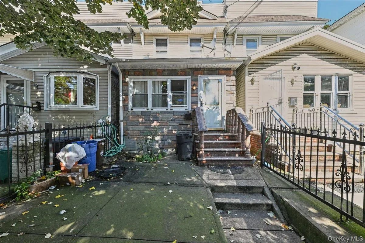 11507 103rd Avenue, New York, NY, 3 Bedrooms Bedrooms, 5 Rooms Rooms,1 BathroomBathrooms,Residential,For Rent,103rd,0,1058841 11507 103rd Avenue, New York, NY, 3 Bedrooms Bedrooms, 5 Rooms Rooms,1 BathroomBathrooms,Residential,For Rent,103rd,0,1058841