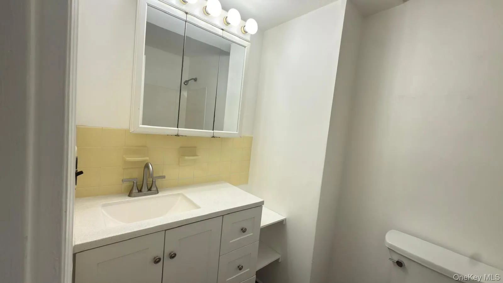 440 Carpenter Avenue, Newburgh (city), NY, 1 Bedroom Bedrooms, 5 Rooms Rooms,1 BathroomBathrooms,Residential,For Rent,Carpenter,0,1058846 440 Carpenter Avenue, Newburgh (city), NY, 1 Bedroom Bedrooms, 5 Rooms Rooms,1 BathroomBathrooms,Residential,For Rent,Carpenter,0,1058846