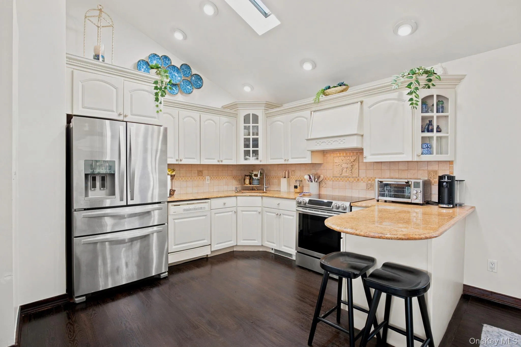 2125 Franklin Avenue, Hempstead, NY, 4 Bedrooms Bedrooms, 9 Rooms Rooms,2 BathroomsBathrooms,Residential,For Rent,Franklin,0,1058854 2125 Franklin Avenue, Hempstead, NY, 4 Bedrooms Bedrooms, 9 Rooms Rooms,2 BathroomsBathrooms,Residential,For Rent,Franklin,0,1058854