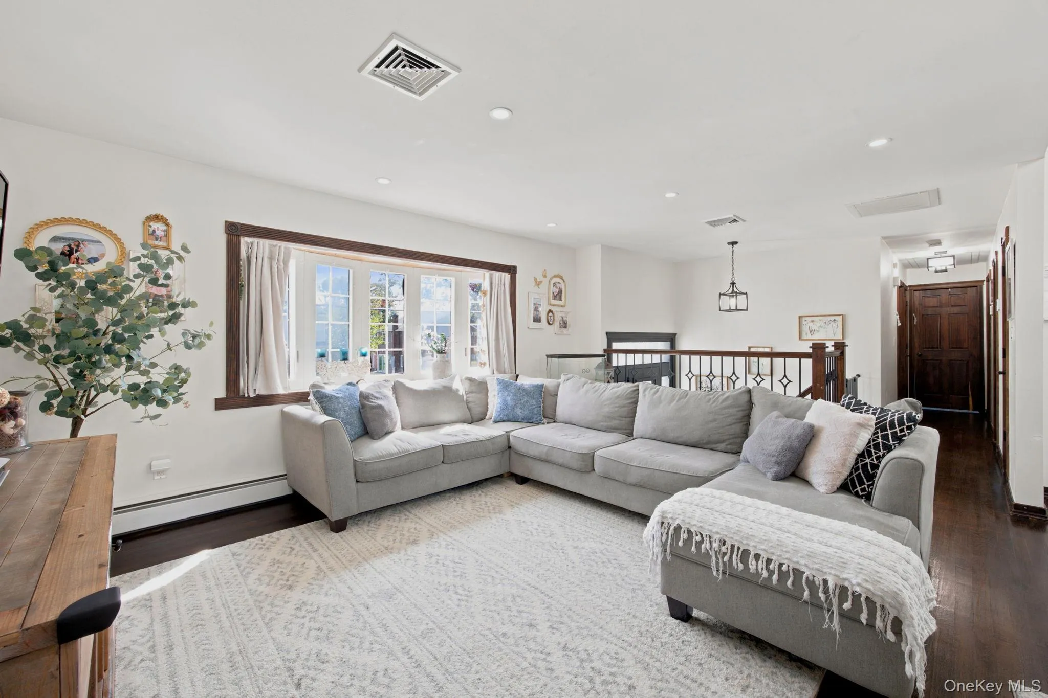 2125 Franklin Avenue, Hempstead, NY, 4 Bedrooms Bedrooms, 9 Rooms Rooms,2 BathroomsBathrooms,Residential,For Rent,Franklin,0,1058854 2125 Franklin Avenue, Hempstead, NY, 4 Bedrooms Bedrooms, 9 Rooms Rooms,2 BathroomsBathrooms,Residential,For Rent,Franklin,0,1058854