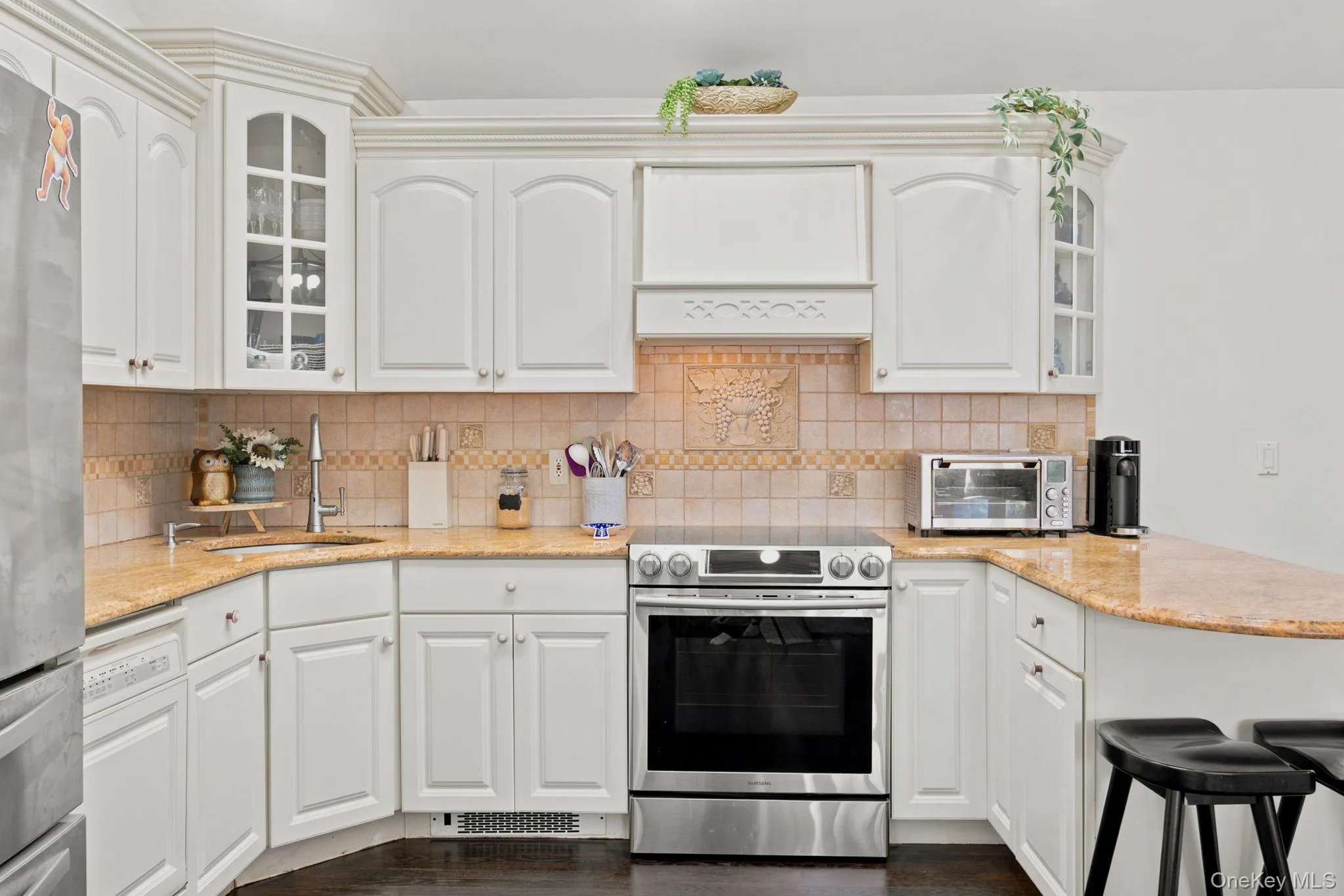 2125 Franklin Avenue, Hempstead, NY, 4 Bedrooms Bedrooms, 9 Rooms Rooms,2 BathroomsBathrooms,Residential,For Rent,Franklin,0,1058854 2125 Franklin Avenue, Hempstead, NY, 4 Bedrooms Bedrooms, 9 Rooms Rooms,2 BathroomsBathrooms,Residential,For Rent,Franklin,0,1058854