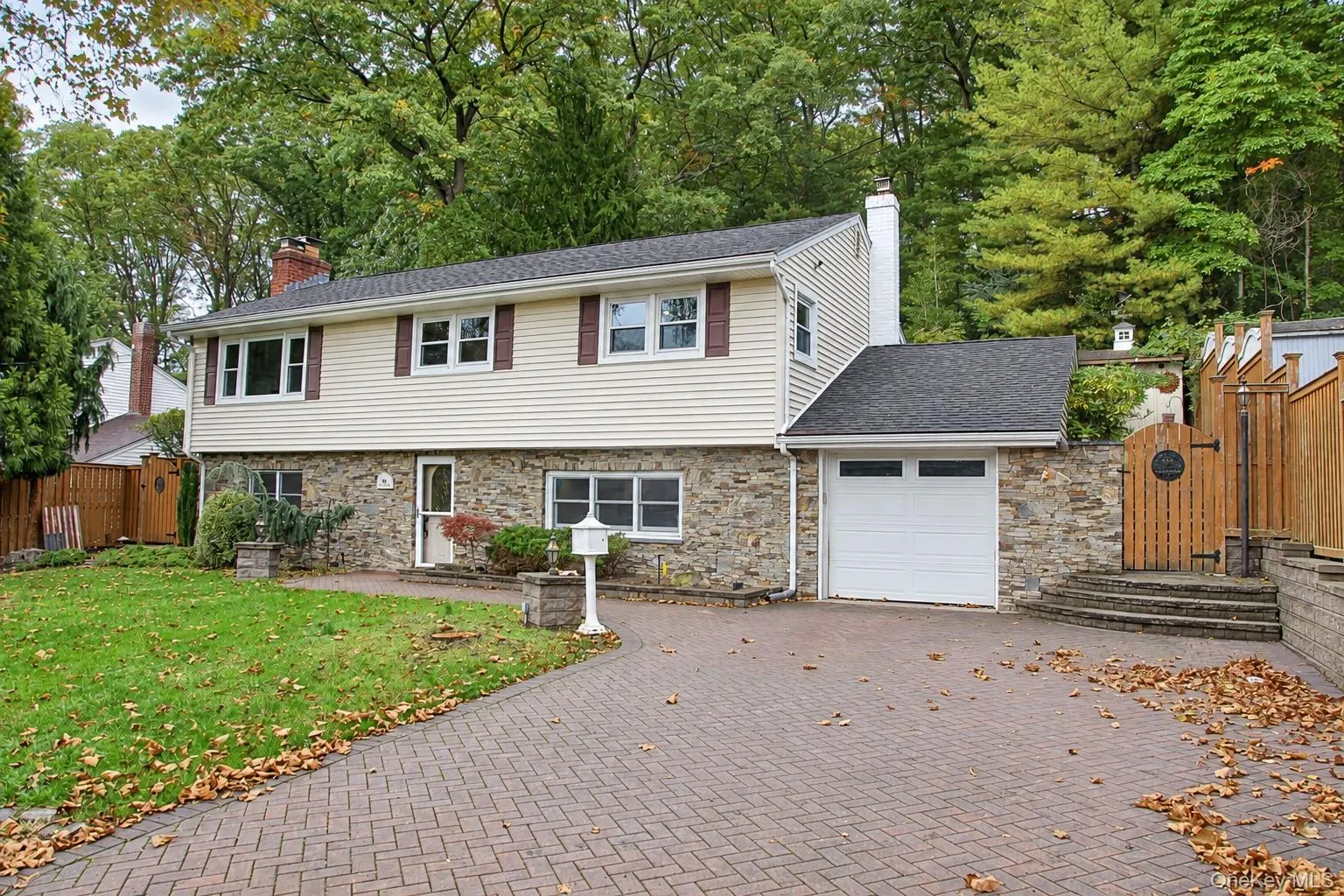 86 Iceland Drive, Huntington, NY, 4 Bedrooms Bedrooms, 10 Rooms Rooms,2 BathroomsBathrooms,Residential,For Rent,Iceland,0,1058856 86 Iceland Drive, Huntington, NY, 4 Bedrooms Bedrooms, 10 Rooms Rooms,2 BathroomsBathrooms,Residential,For Rent,Iceland,0,1058856
